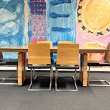 Ensemble exclusif de table à manger comprenant 6 chaises cantilever