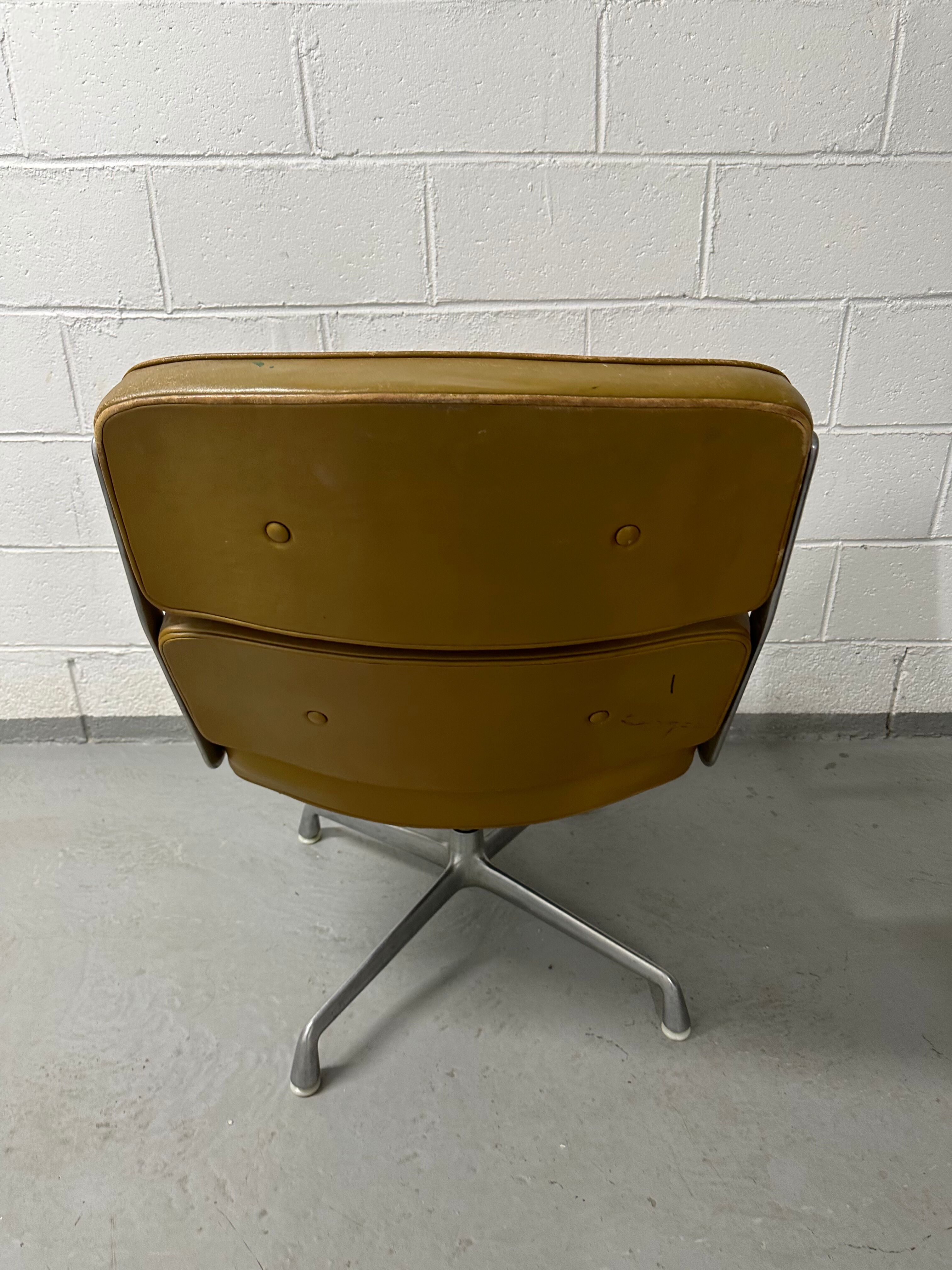 Lobby  Chair Charles & Ray Eames Édition édition Herman Miller Vintage