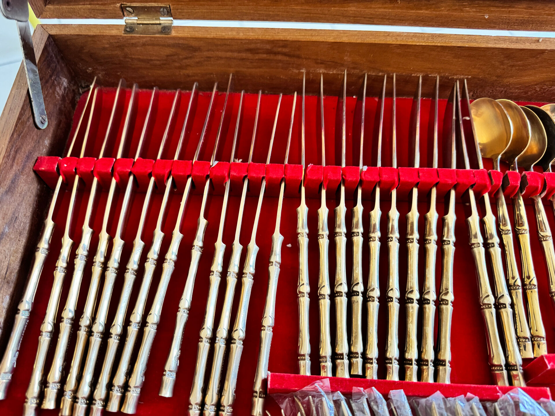Ménagère complète Nickel Bronze doré Bambou coffret Vintage