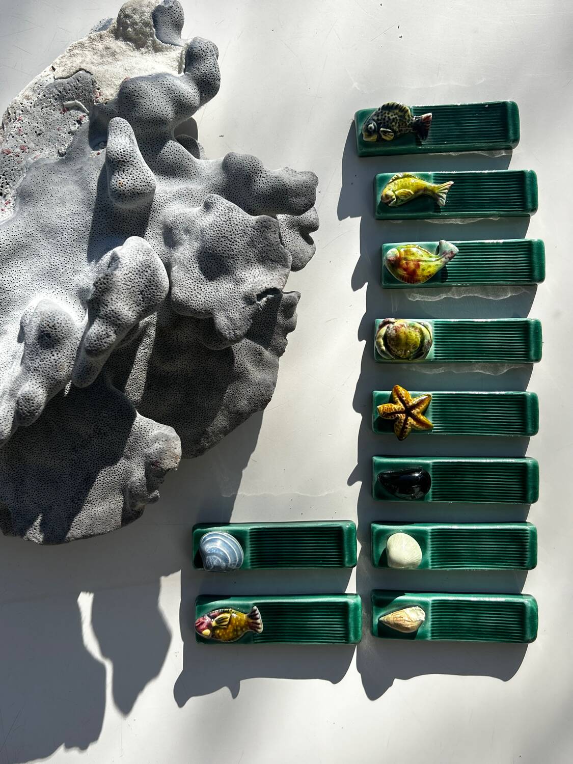 Barbotine knife holder