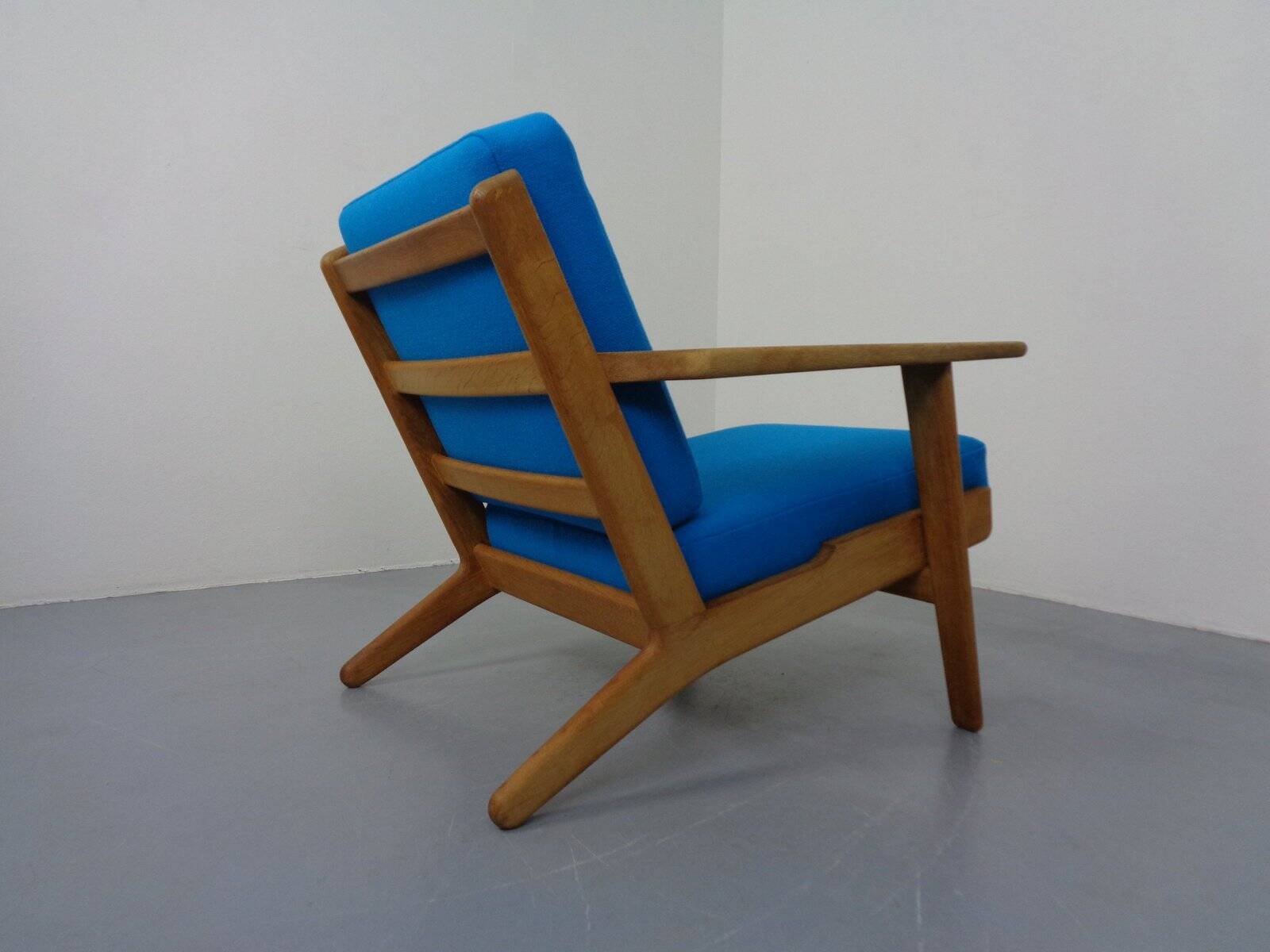 Danish GE290 Chair in Oak and Kvadrat Hallingdal by Hans J. Wegner for Getama, 1960s