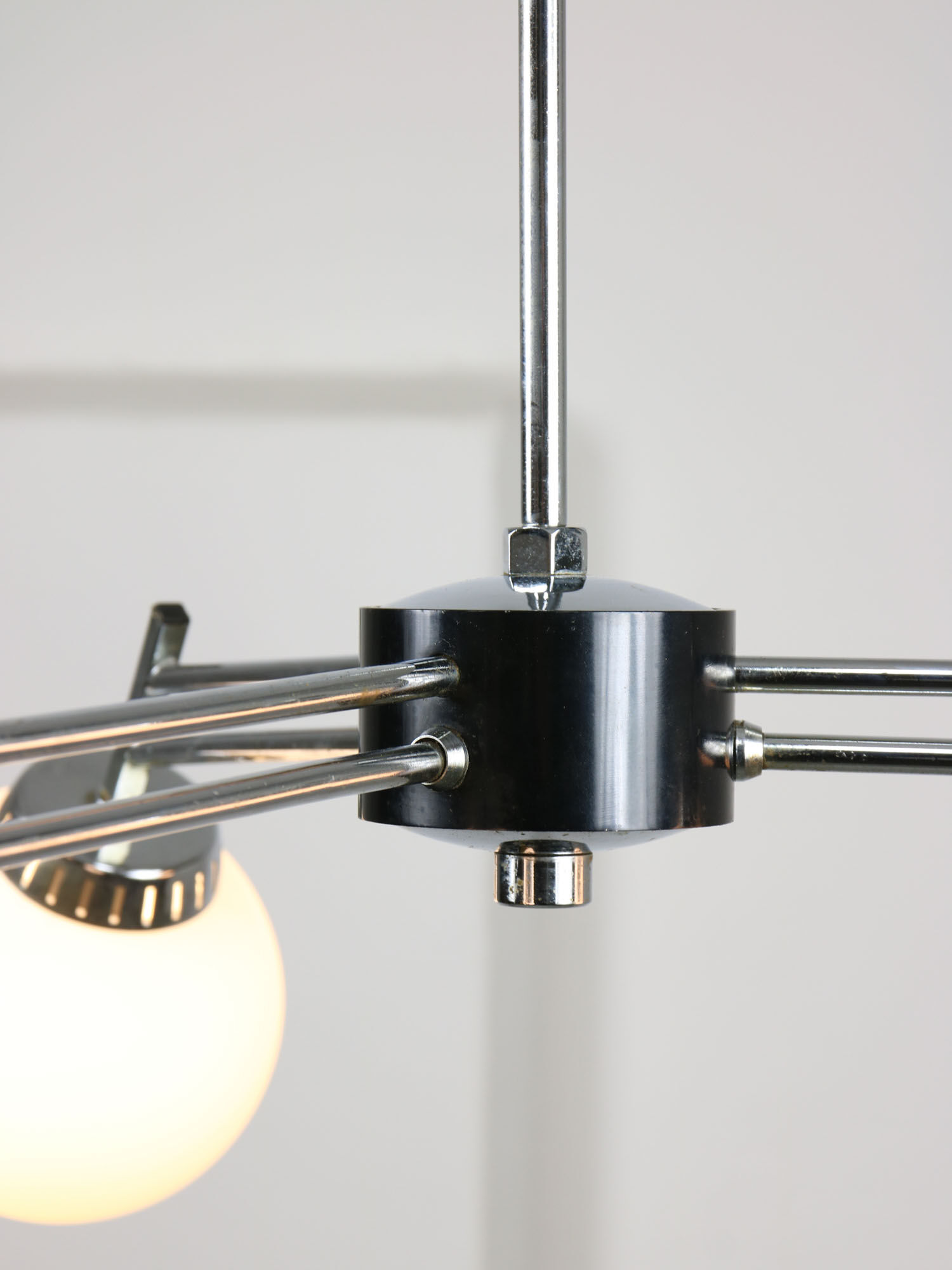 Lustre italien à 3 bras chromé et opaline