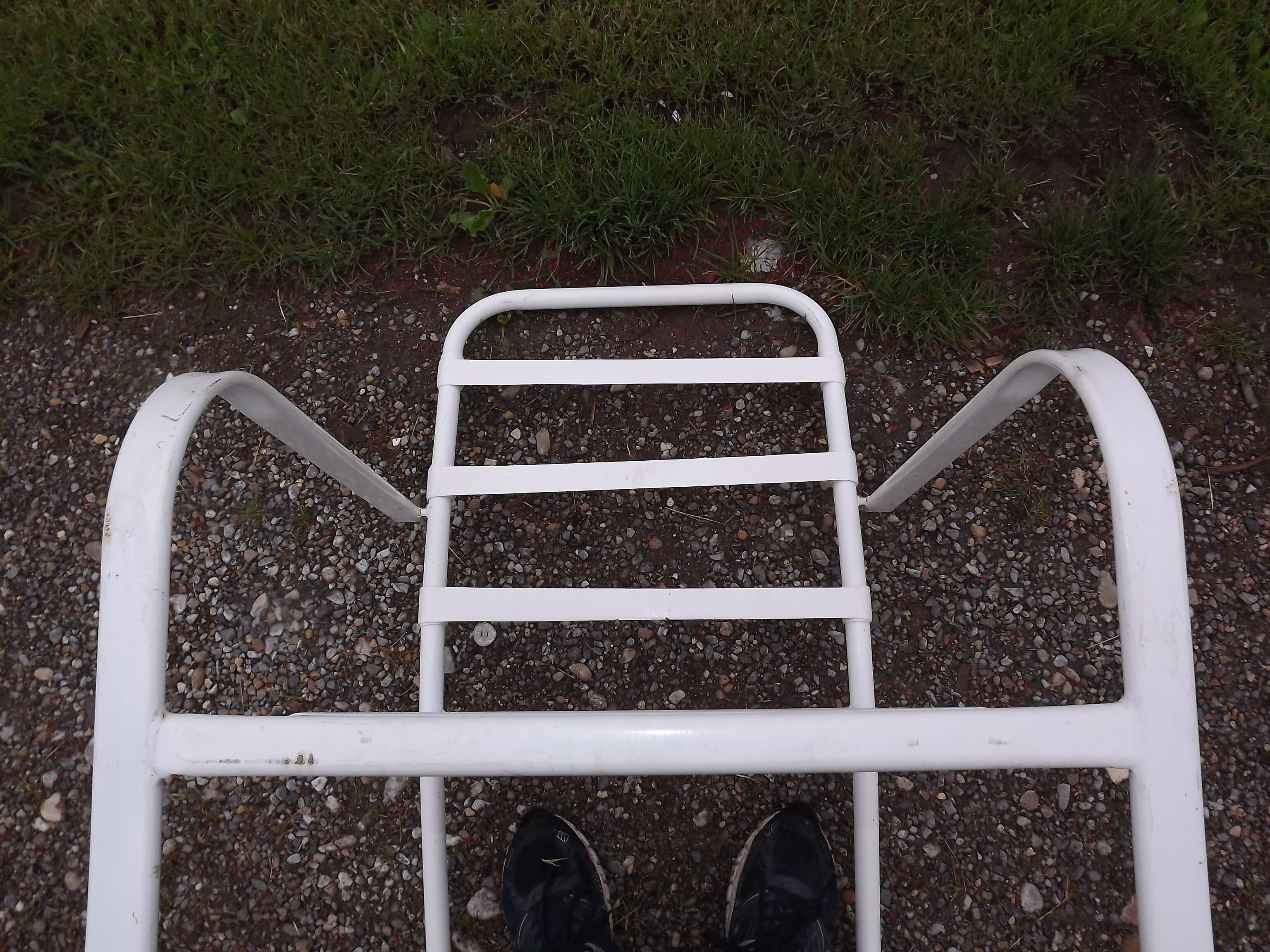 6 iron and plastic garden chairs