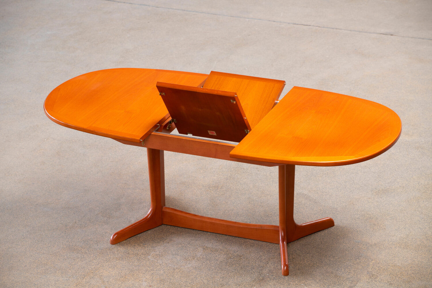 Scandinavian extension table by G-Plan 1960