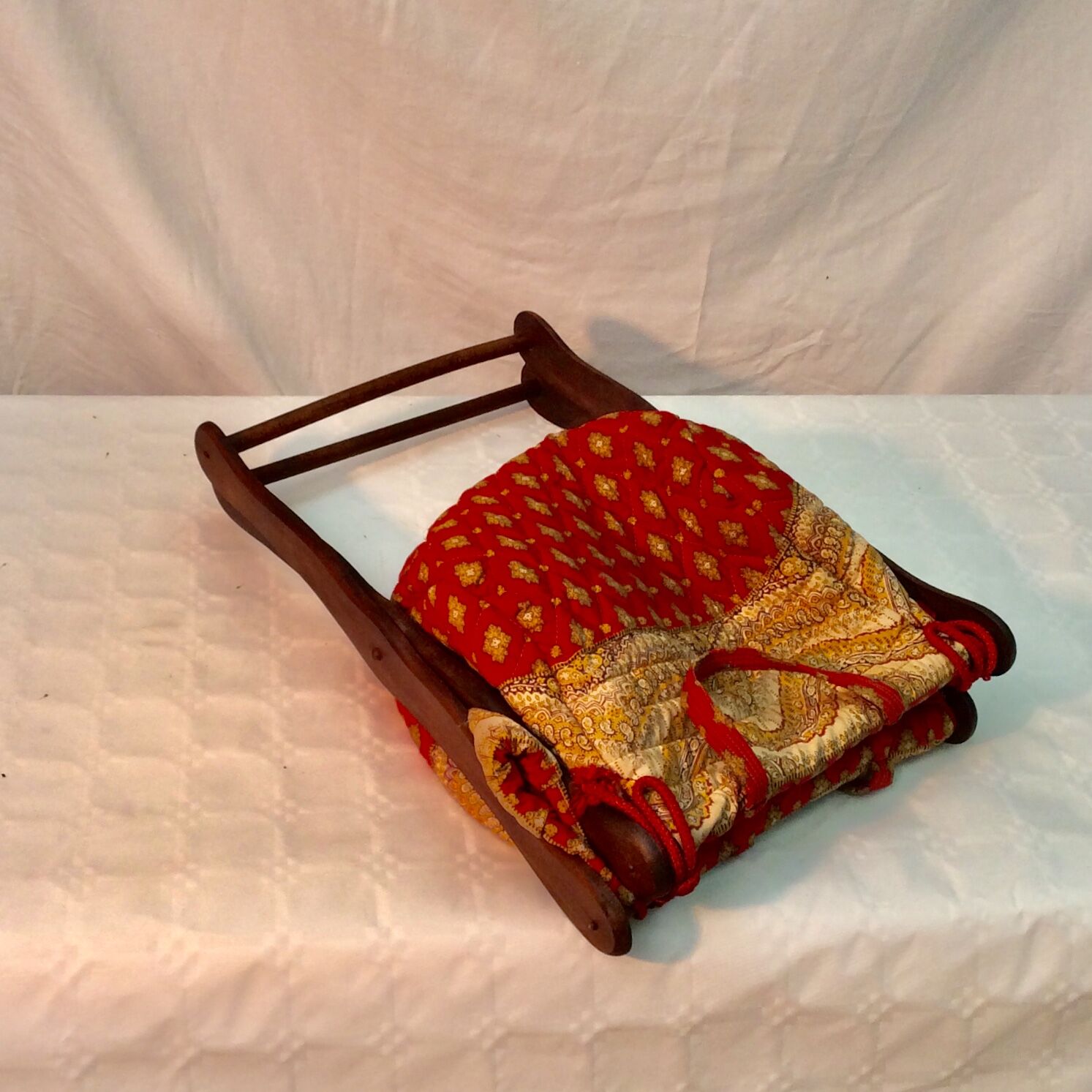 Vintage worker in wood and foldable fabric dimension: height -34,5cm- width -31cm- Pr-26,5cm-