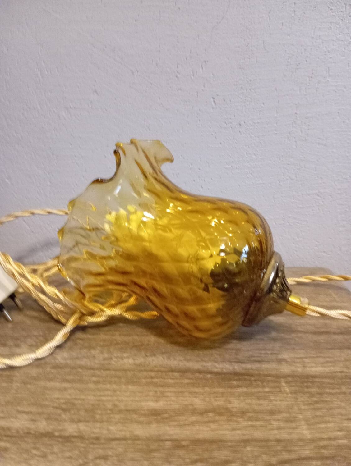Baladeuse vintage tulipe ambrée, cordon textile or