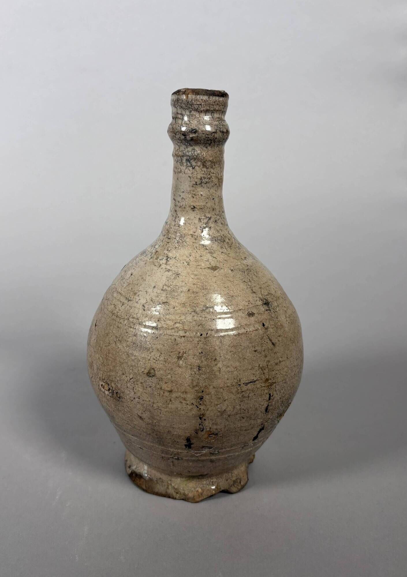 Vase bouteille en grès craquelé Dynastie Song (960 - 1279) Chine