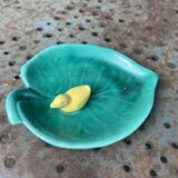 Empty pocket, duck soap dish on green barbotine leaf vintage