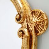 Miroir en bois doré à la feuille d'or