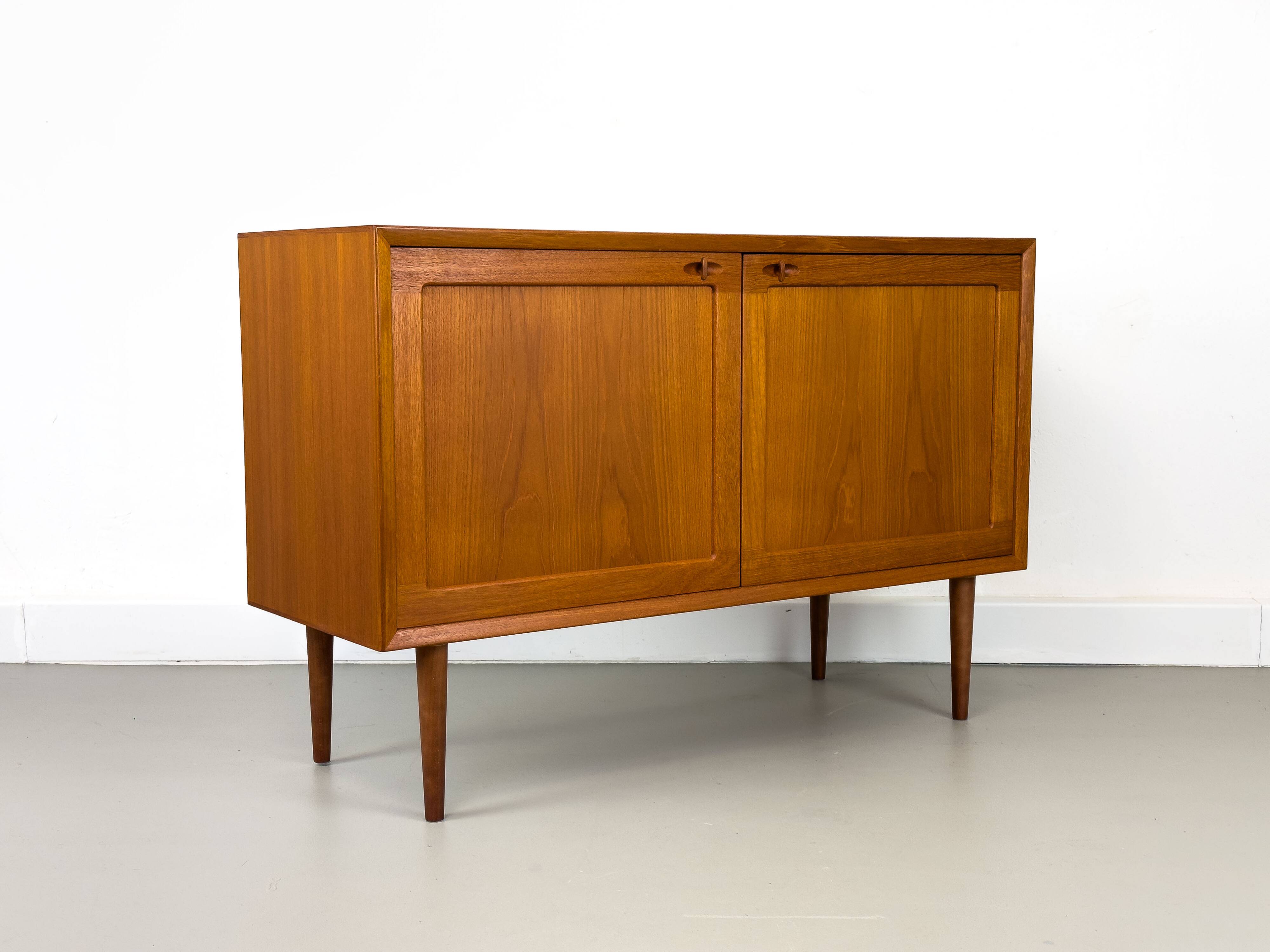 Buffet danois en teck par HW Klein pour Bramin, années 1960