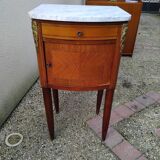 Table de chevet ancienne style Louis XVI