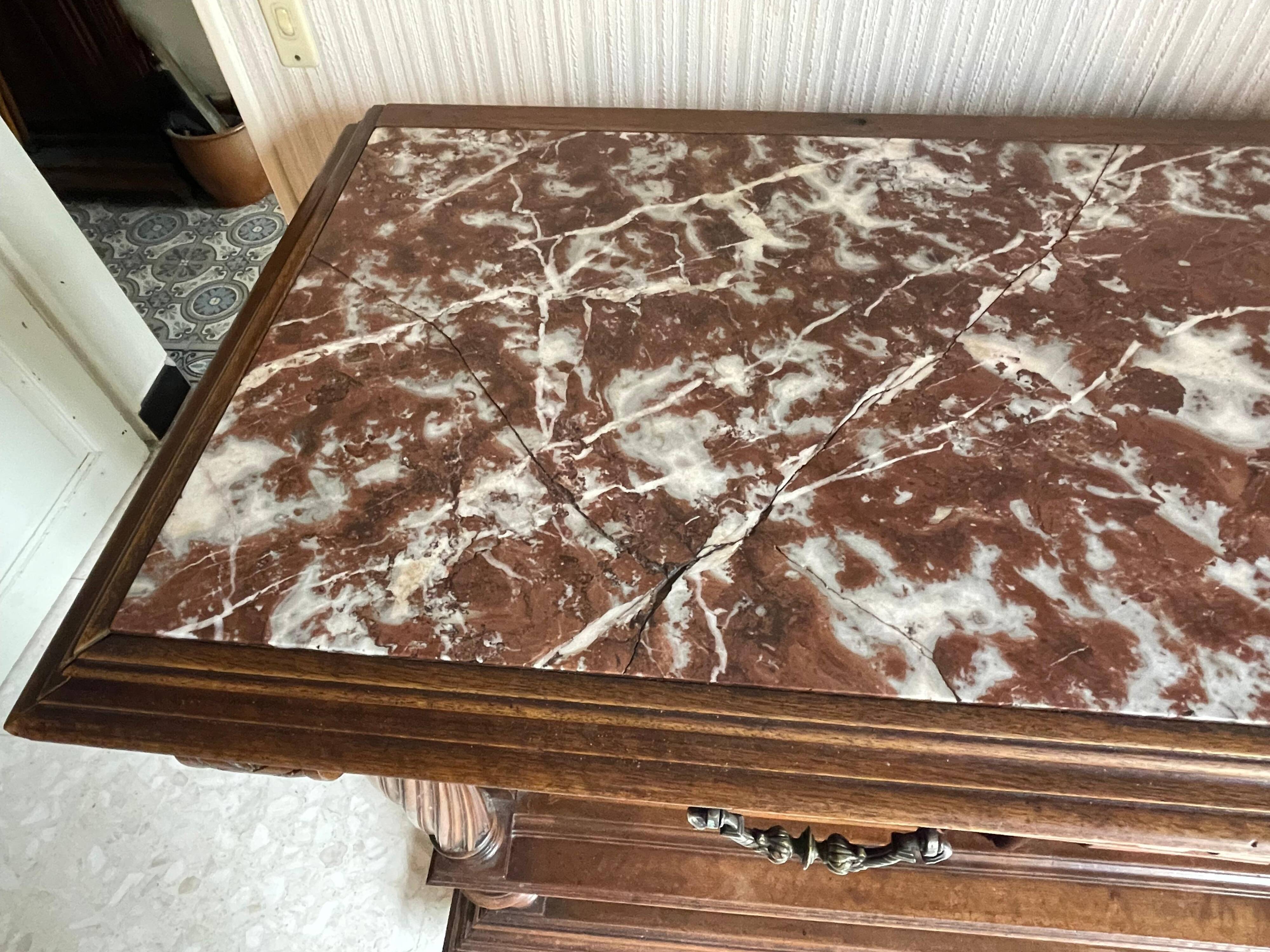 Renaissance-style buffet