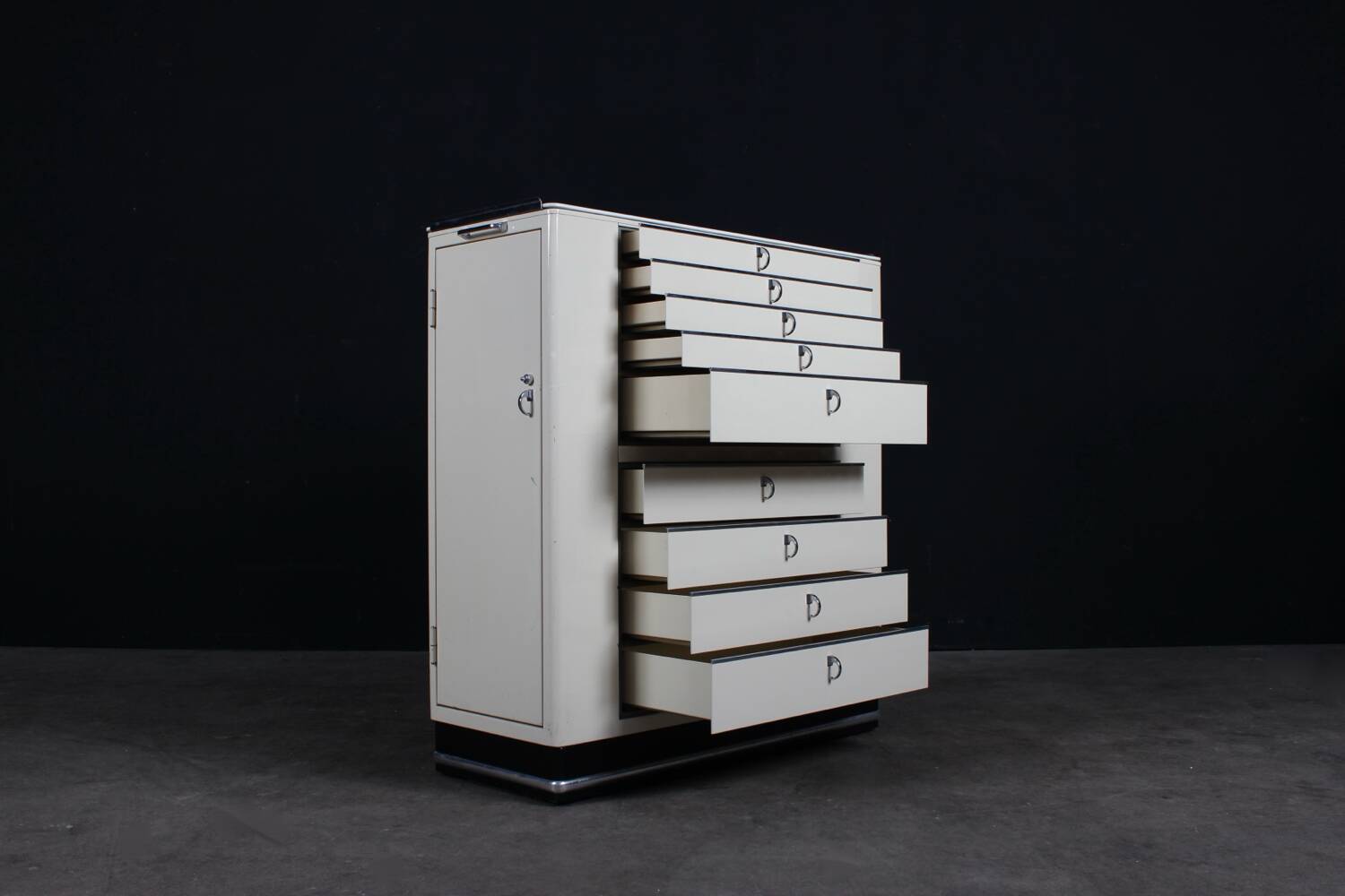 Vintage Schrank Baisch Bauhaus Design Industriel