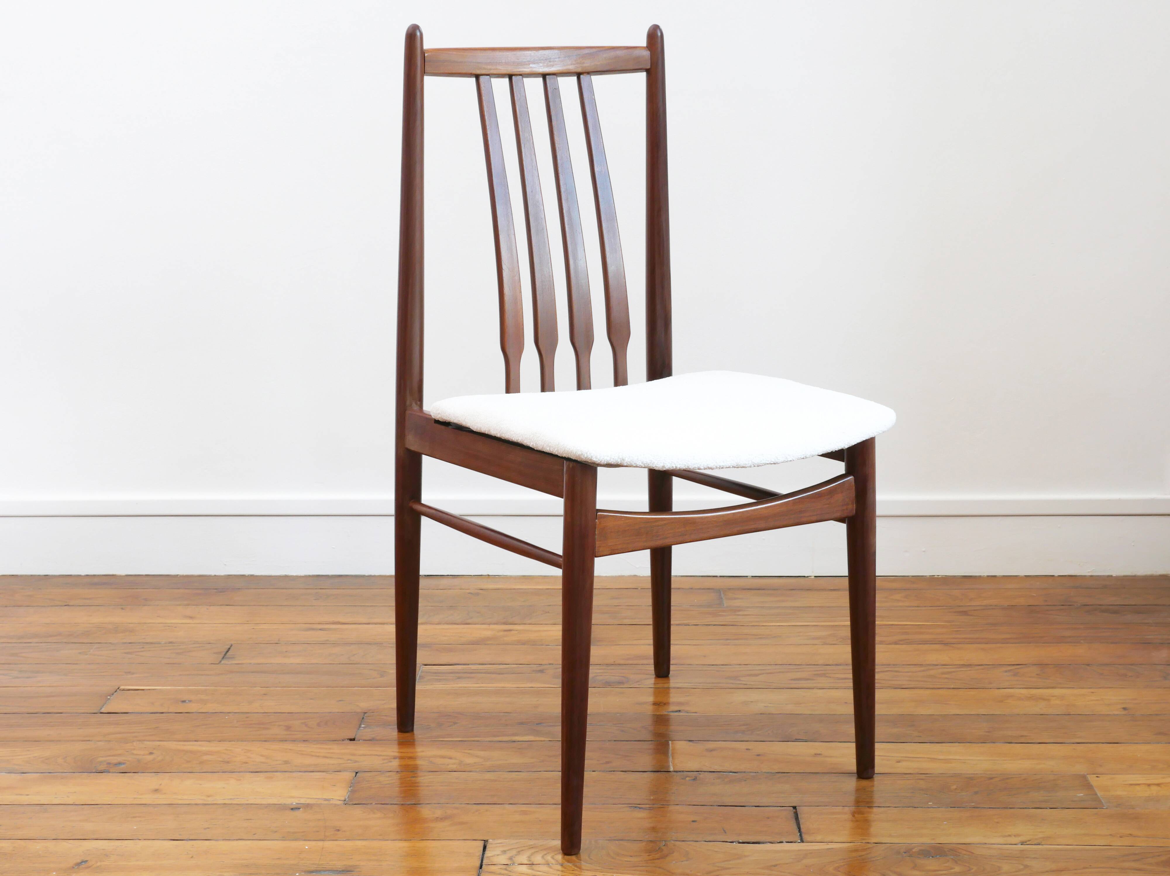 Chaise scandinave en teck