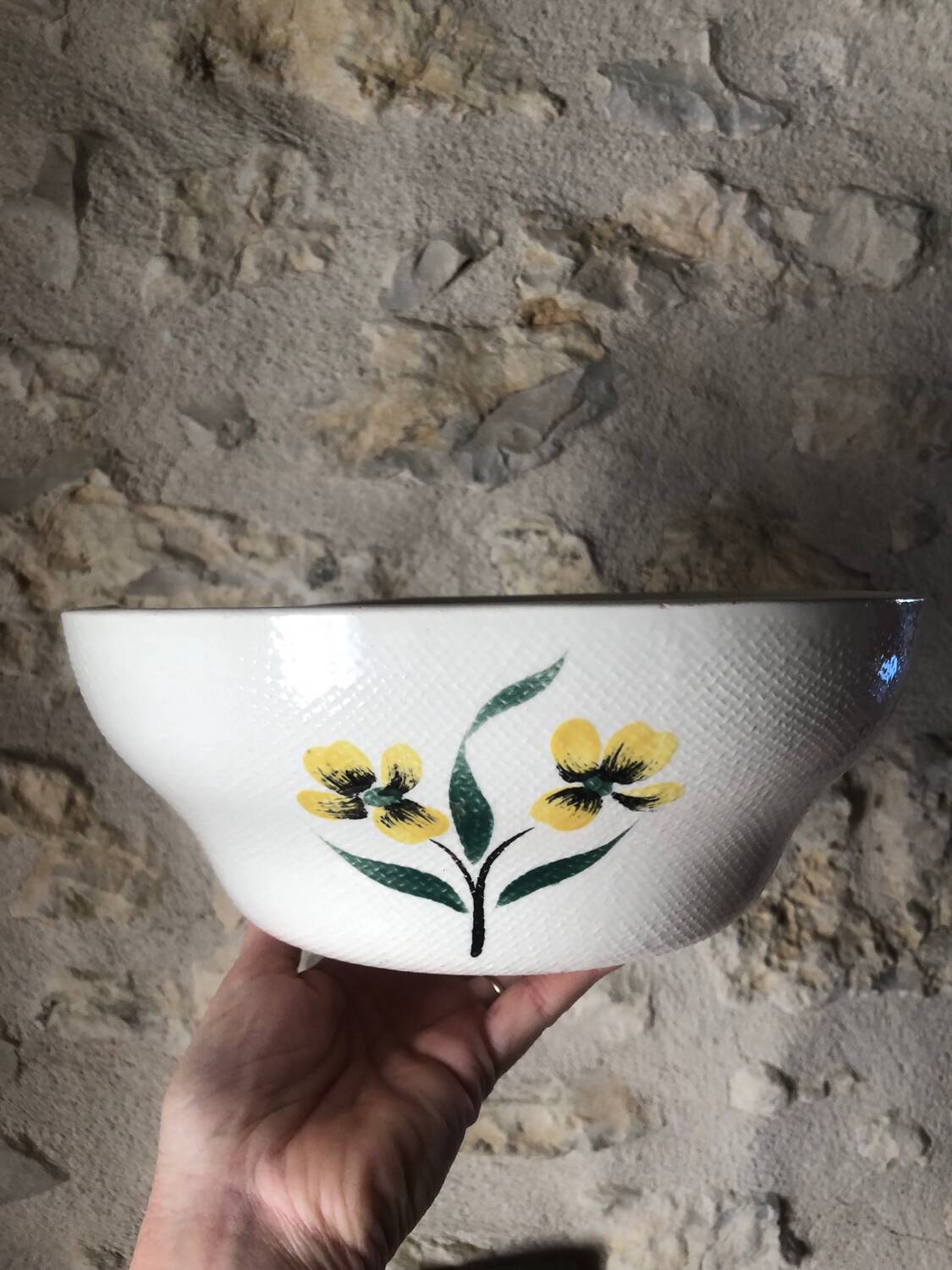 Salins France salad bowl with yellow flower decoration