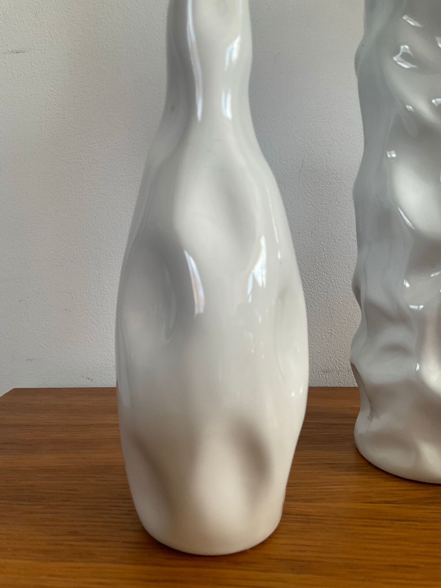 Duo de vases, soliflores vintage en céramique émaillée