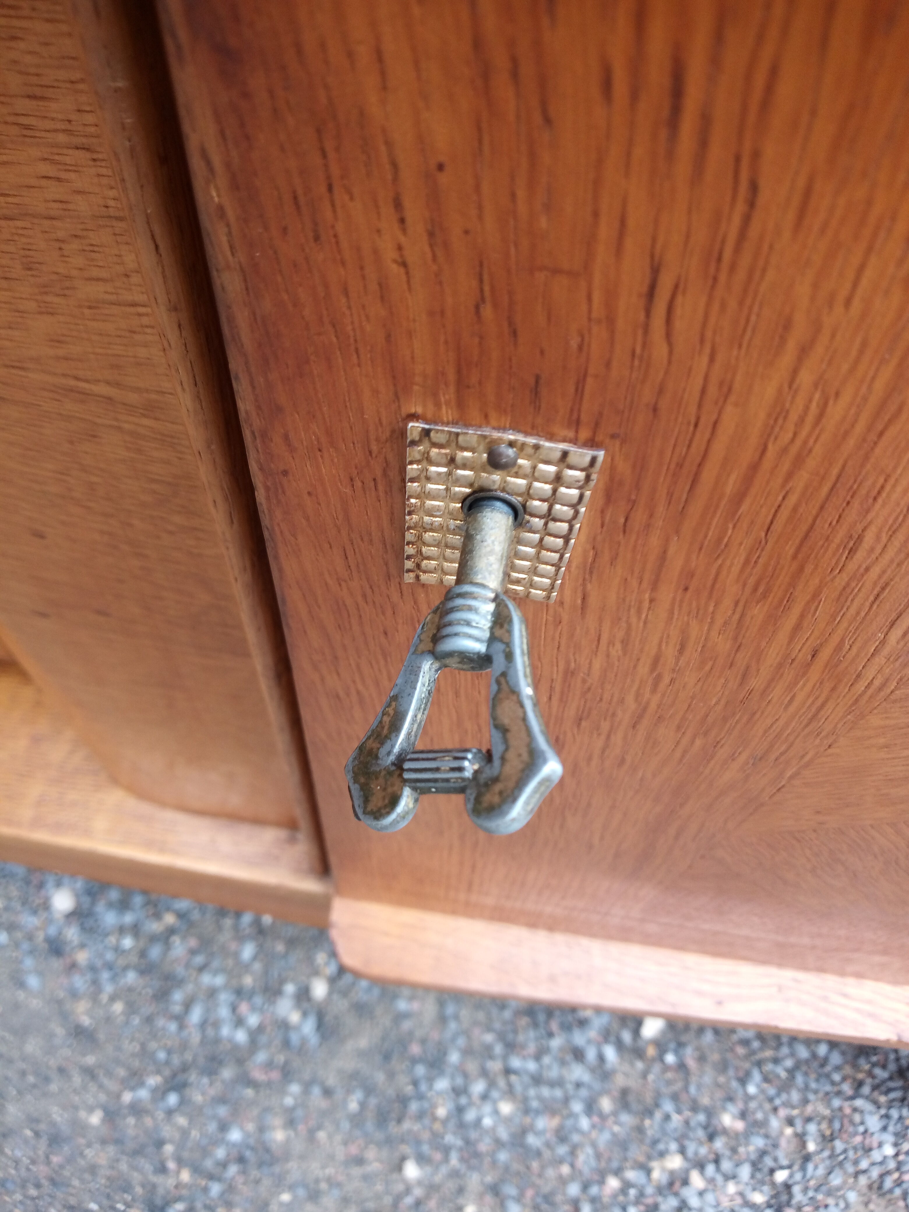 Enfilade à pieds compas