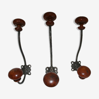 3 peg wearing coat wood and metal iron