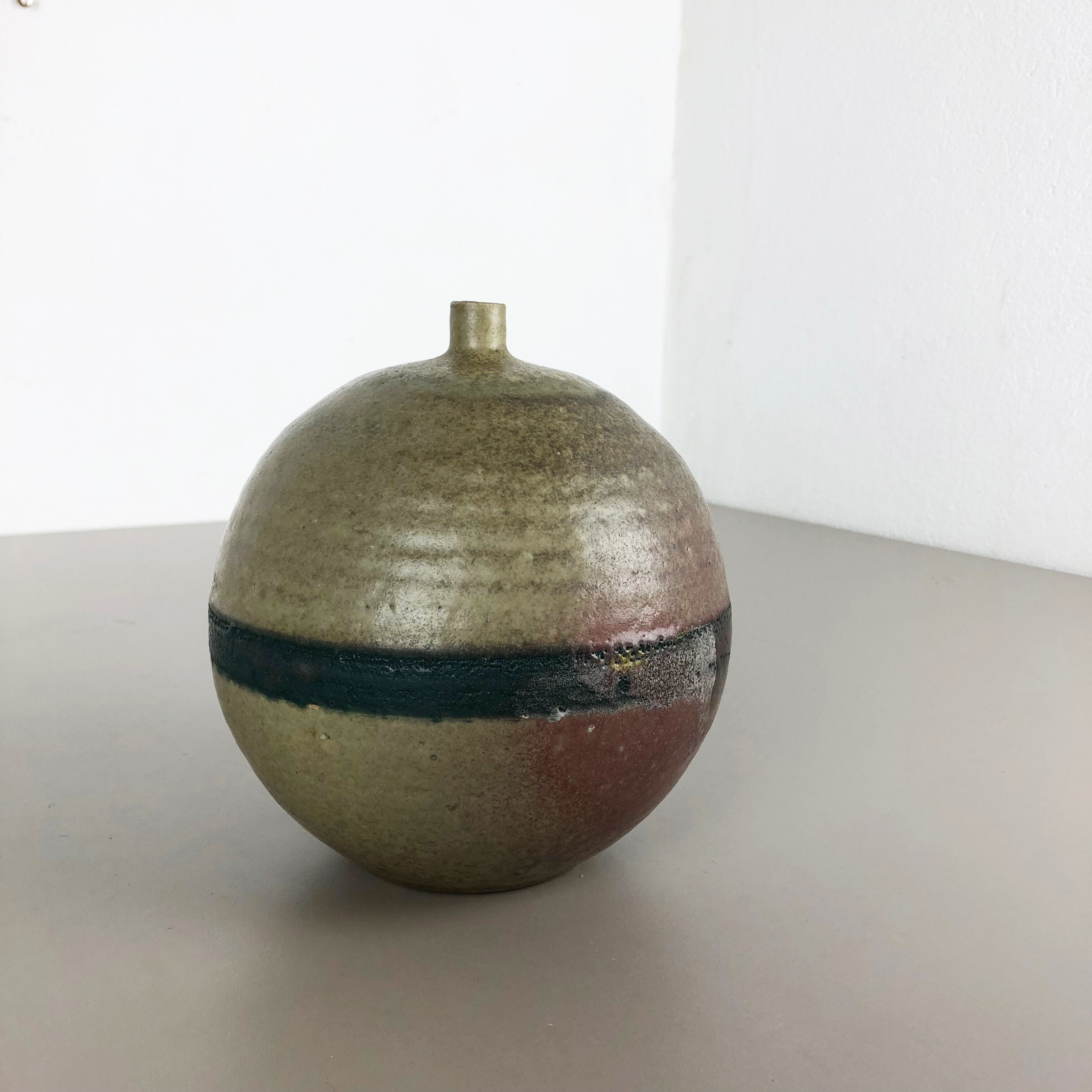 Original 1960 ceramic studio pottery vase by Piet Knepper for Mobach in the Netherlands