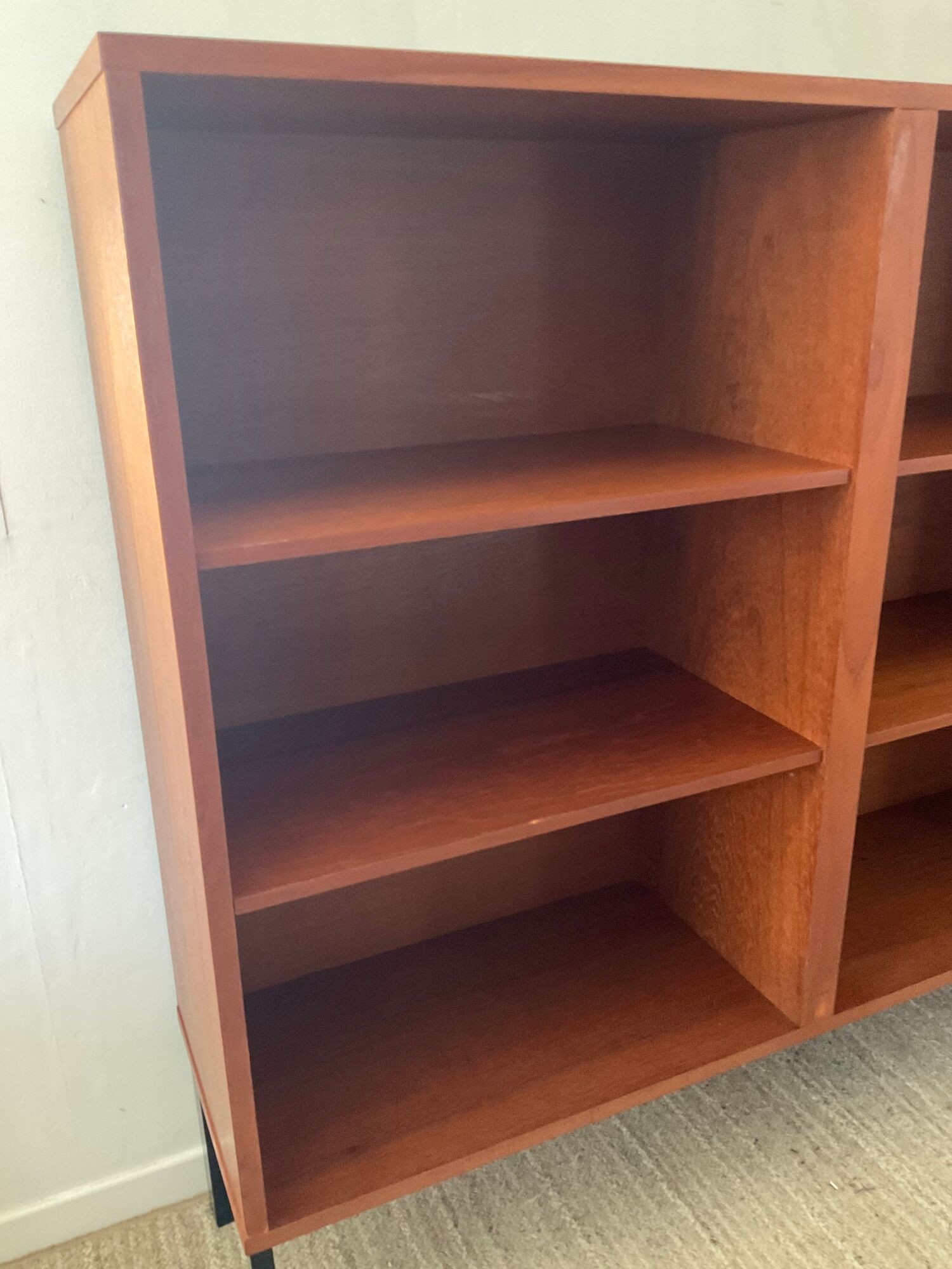 Library shelf by Pierre Guariche for Meurop 60s