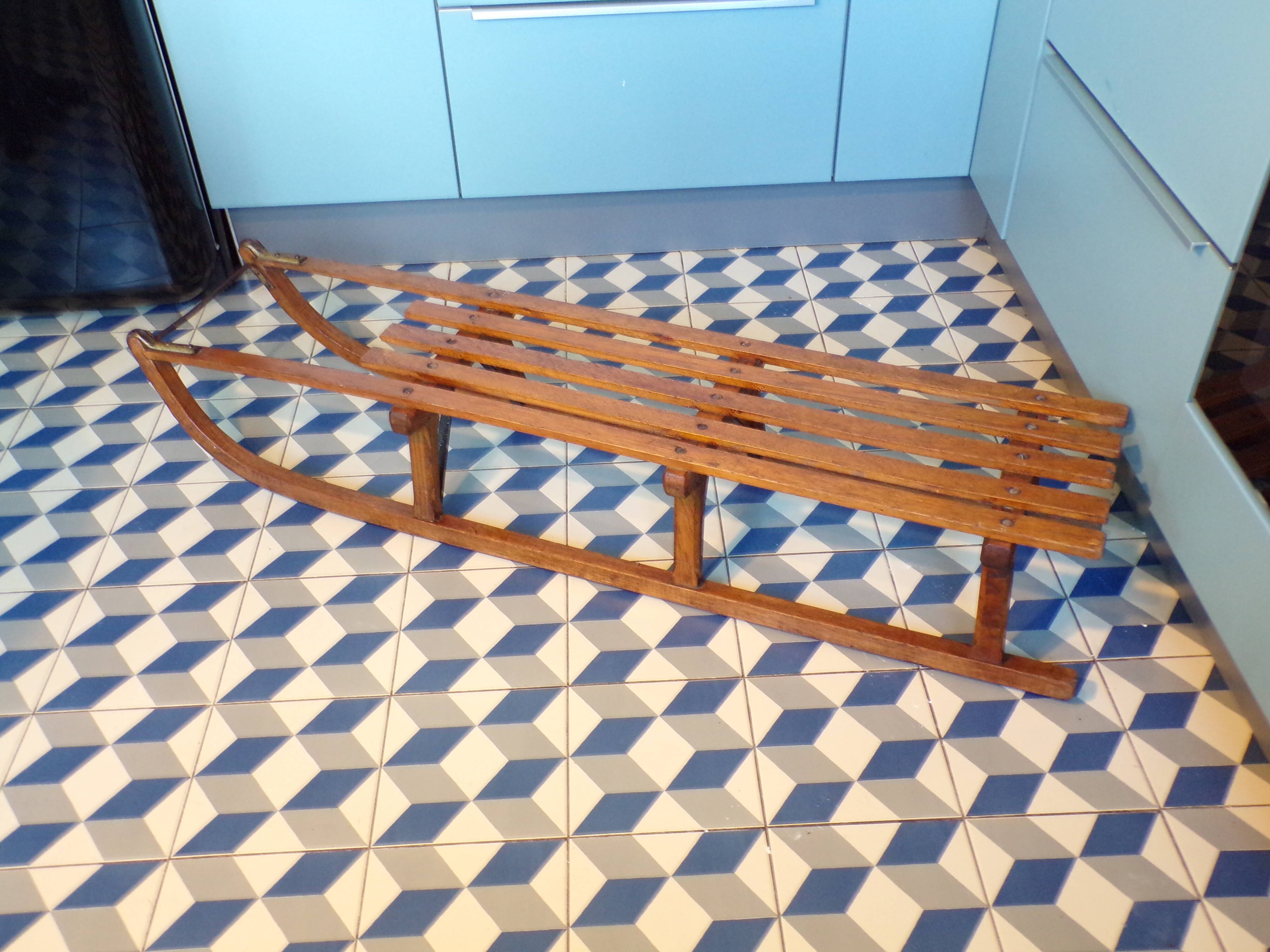 Old wooden sledge L= 123 cm