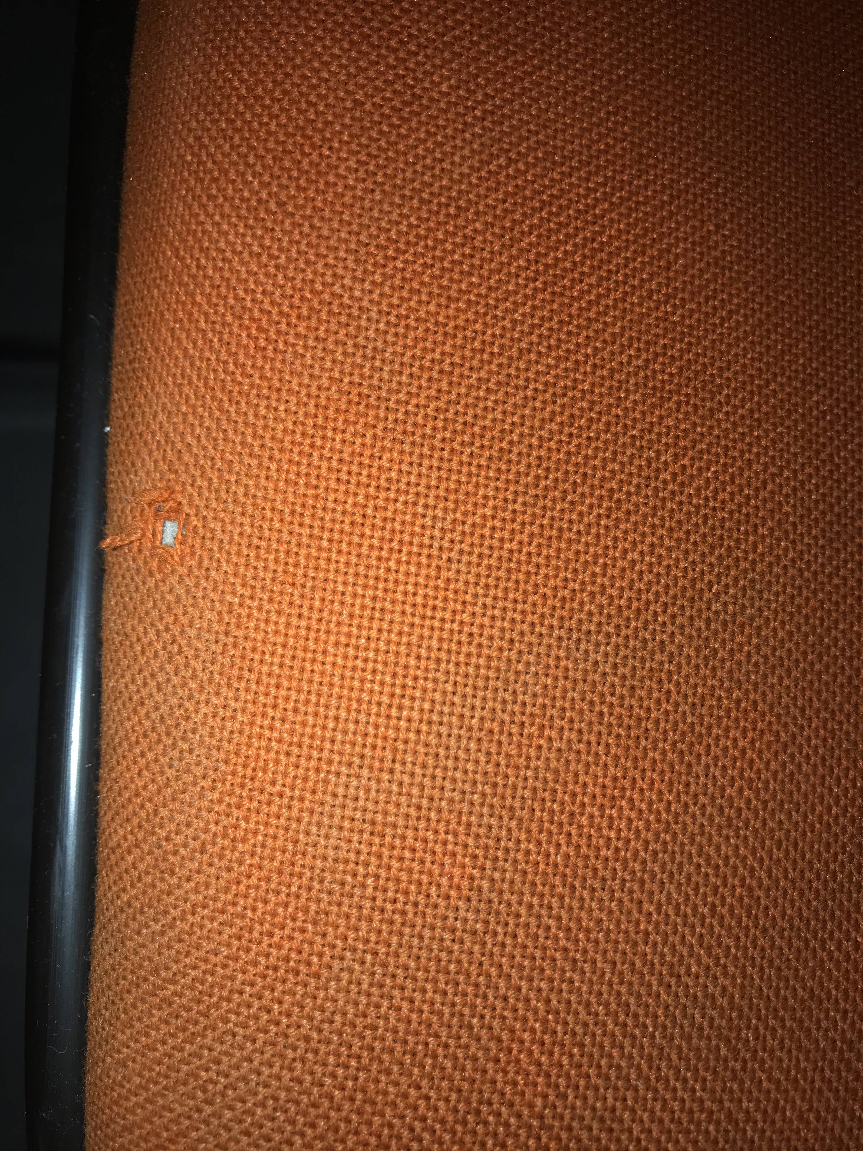 Paire de fauteuils de bureau pivotant orange année 70