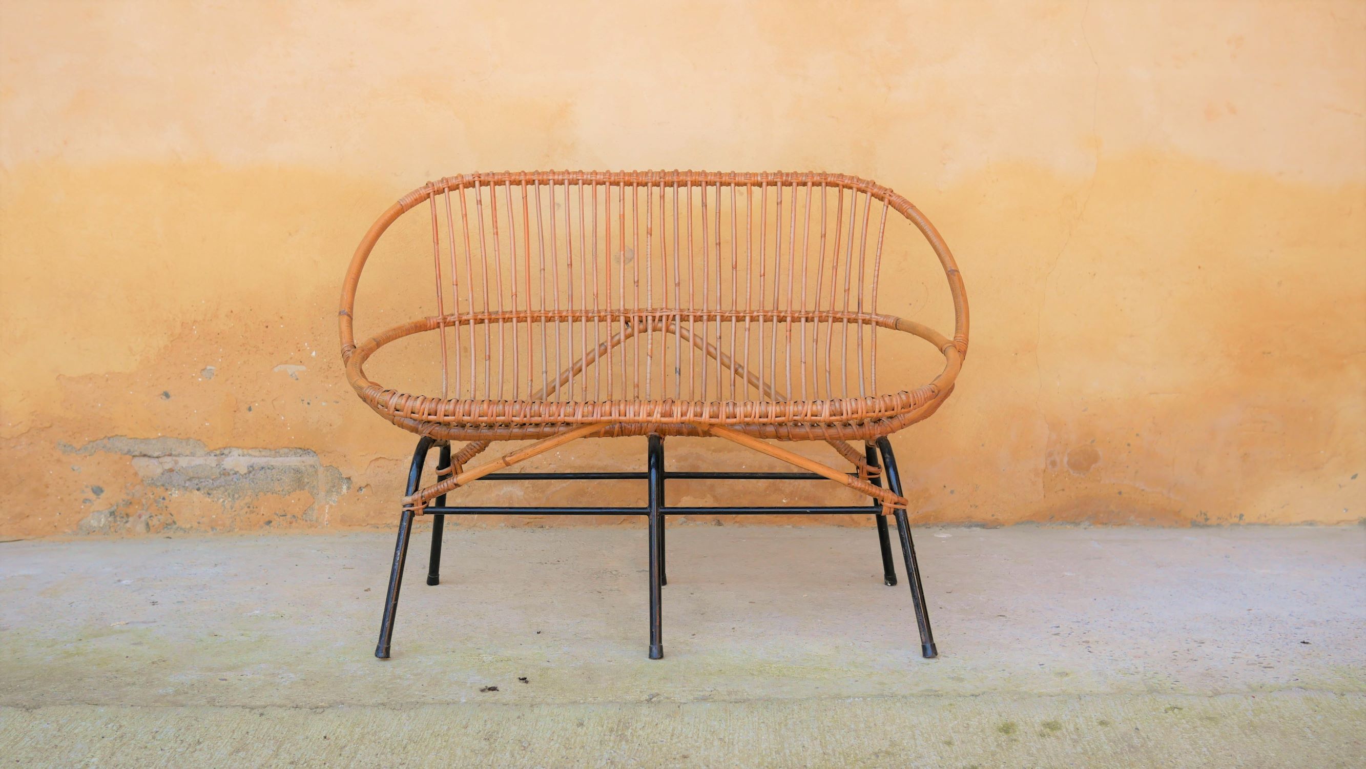 Vintage rattan bench feet metal