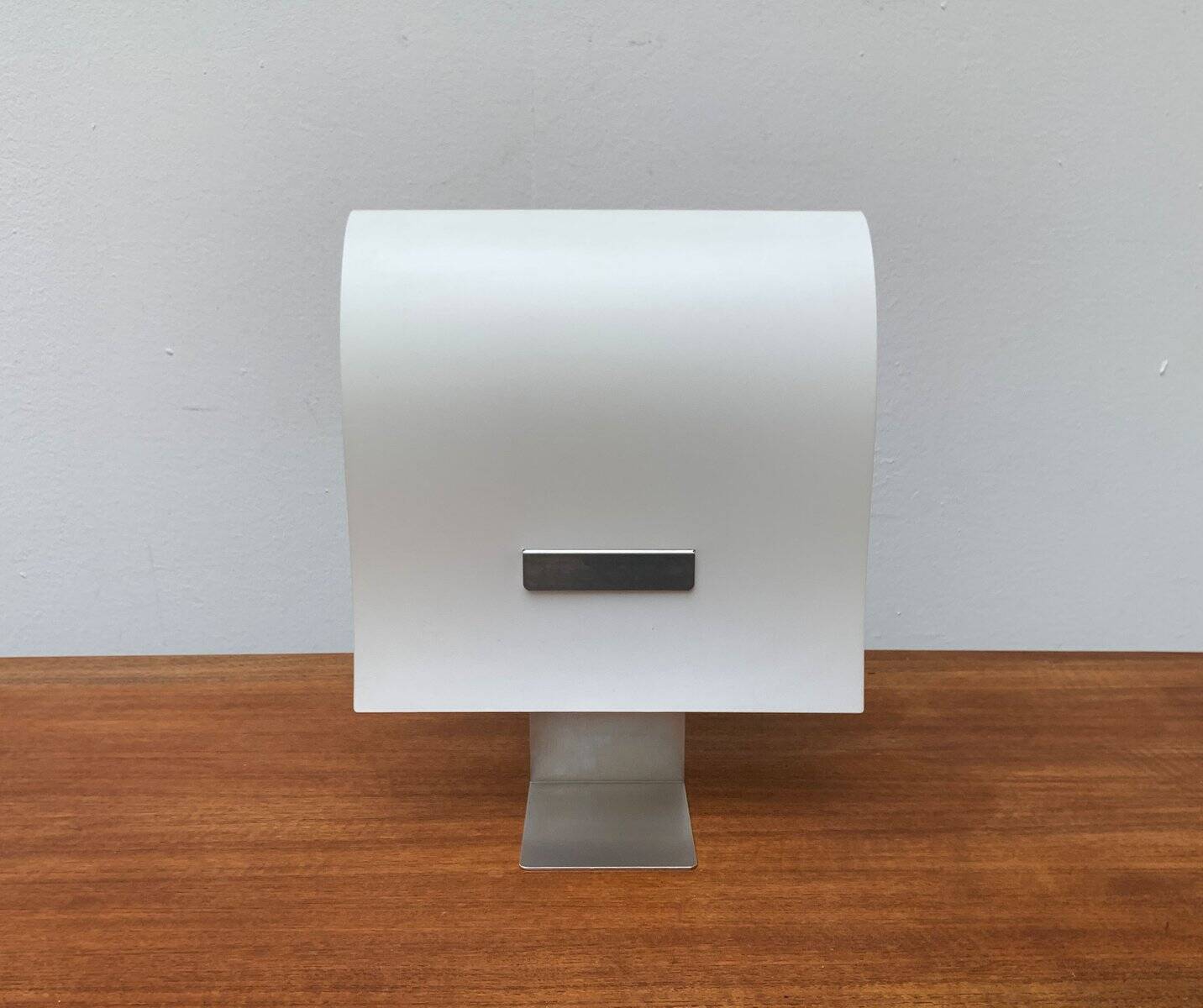 Minimalist table lamp model Emma by Cristina Lamiquiz, 1995
