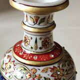 Hindu marble vase with floral decoration and gold leaf, in a box. Height 20 cm.