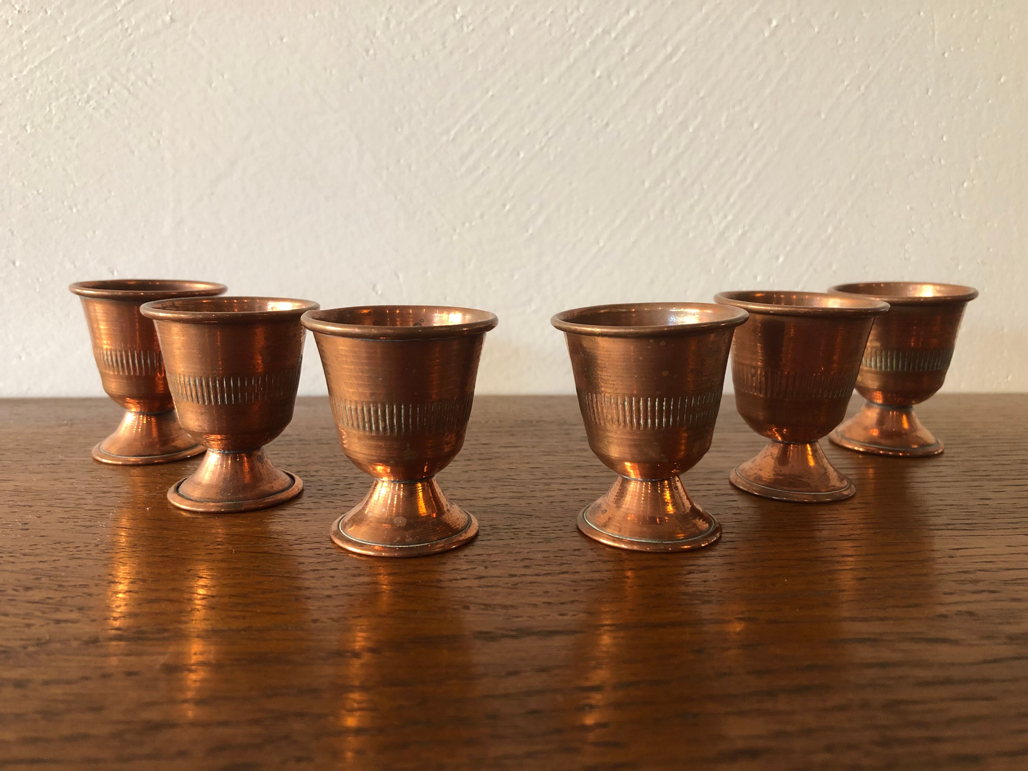 Suite of 6 old copper cockles