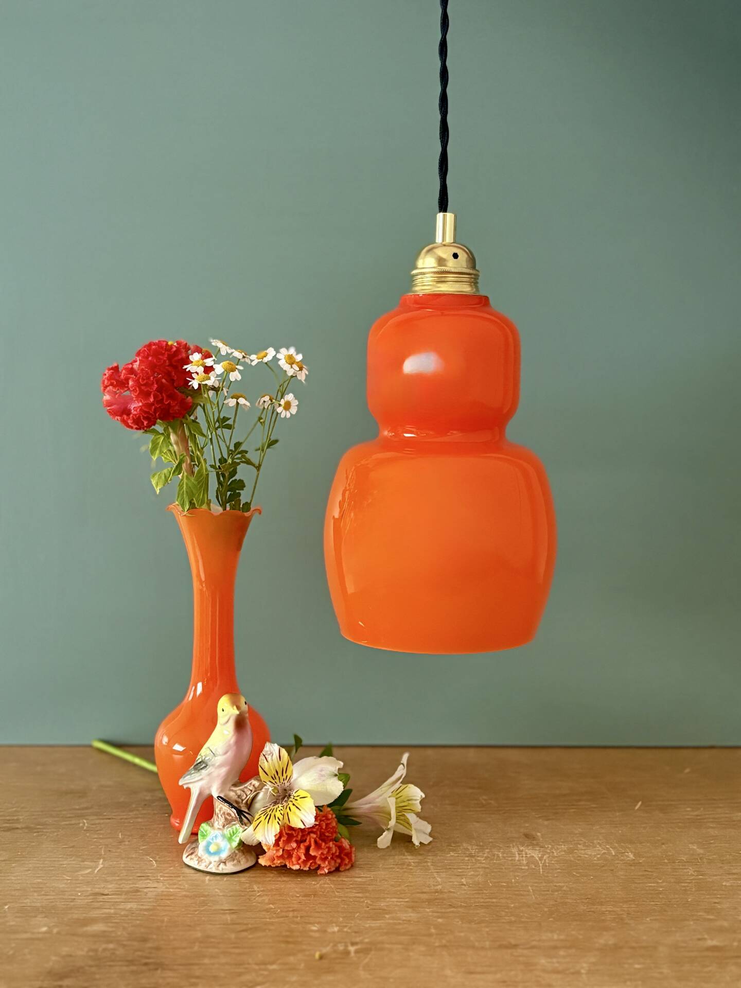 Suspension globe vintage en opaline orange
