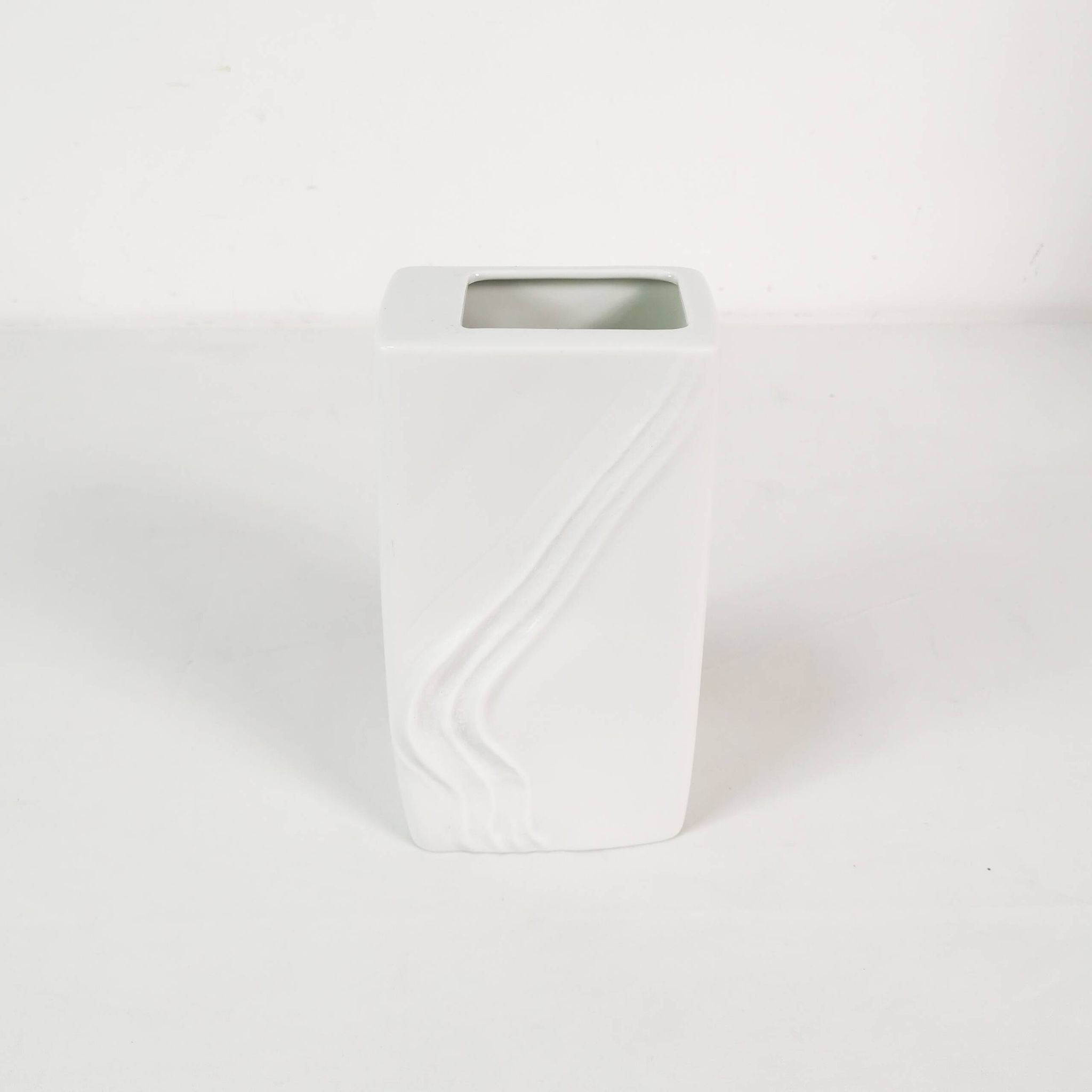 Modernistyczny, porcelanowy wazon, Rosenthal, proj. Martin Freyer, Niemcy, lata 70.