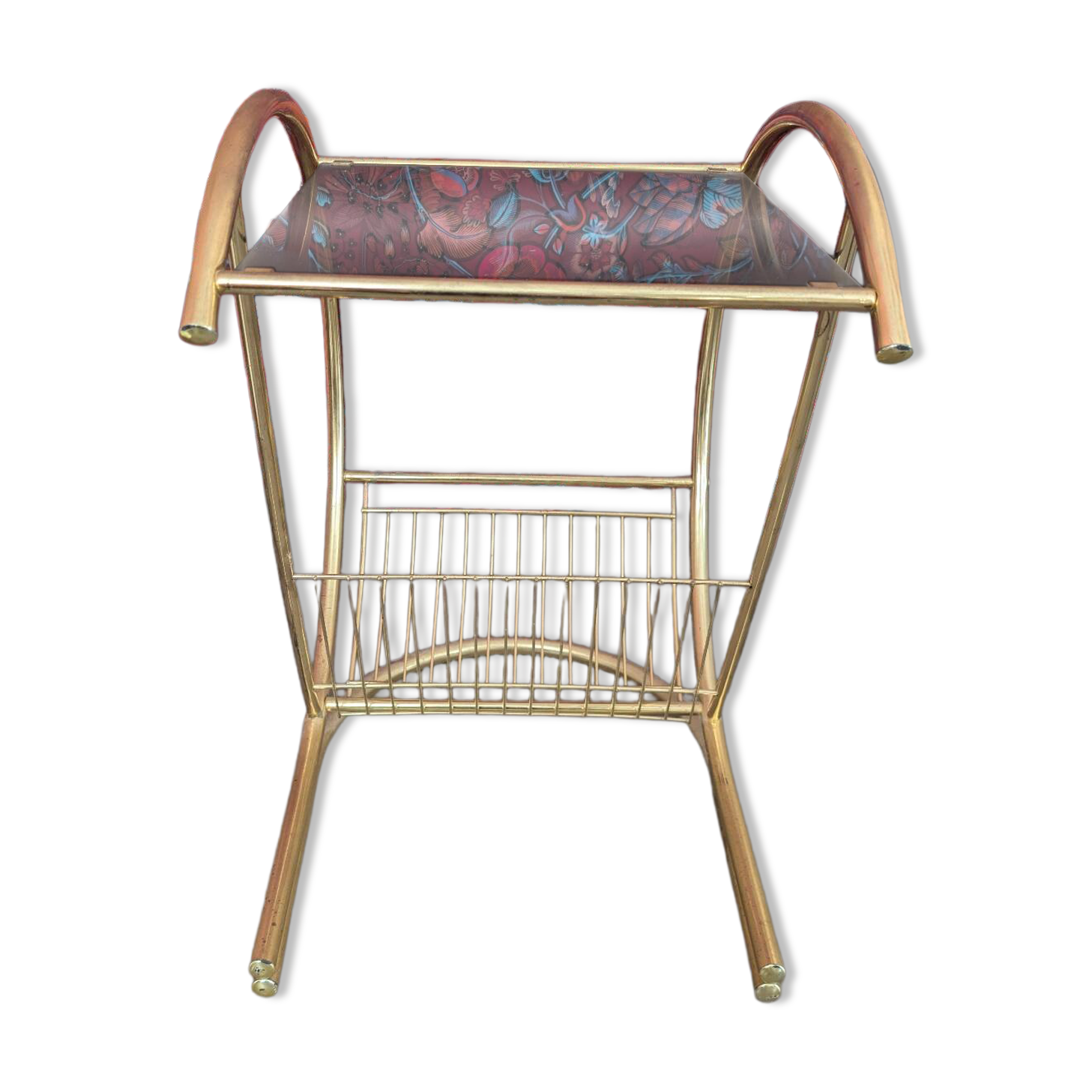 Side table for storing magazines