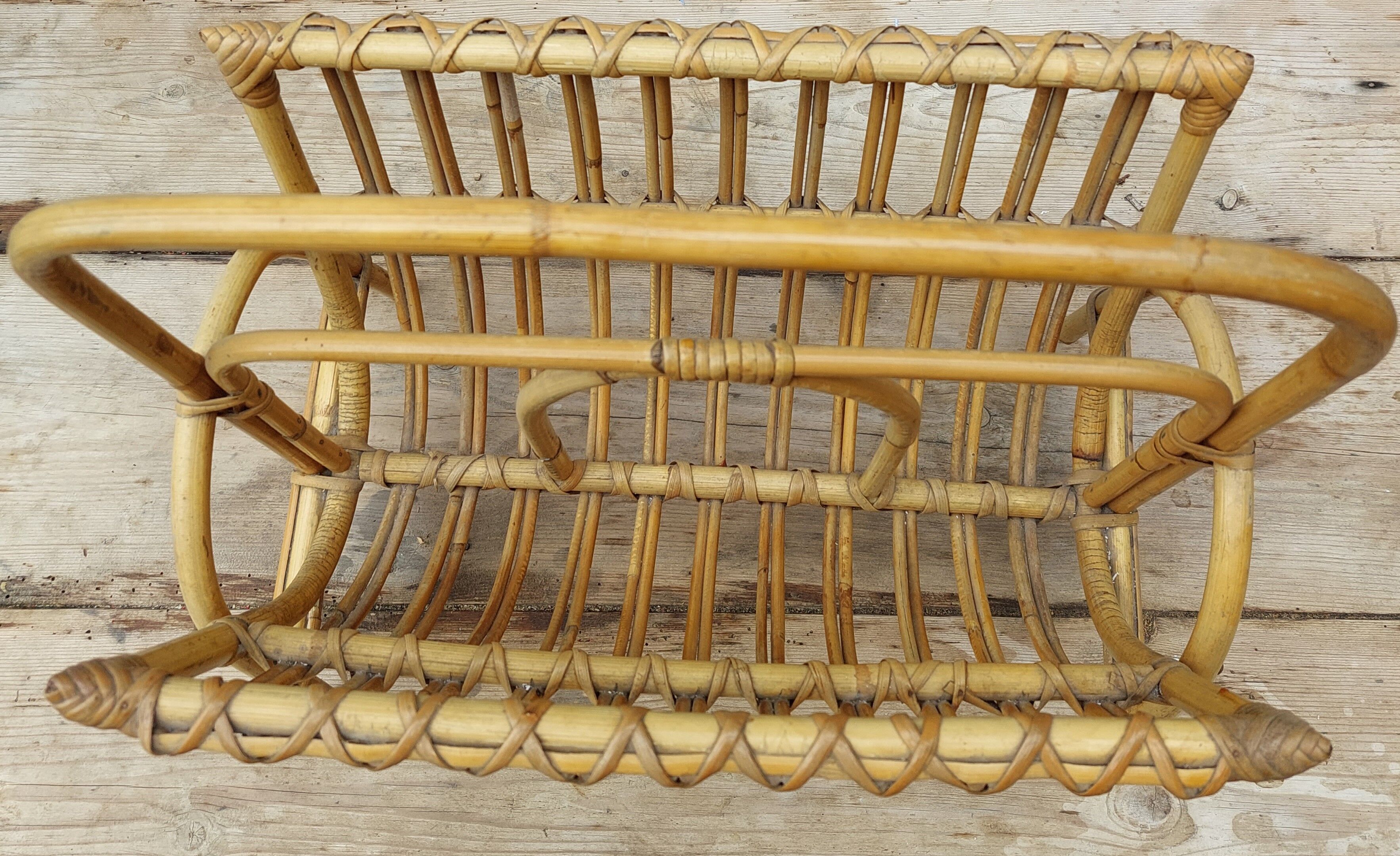 Rattan magazine door