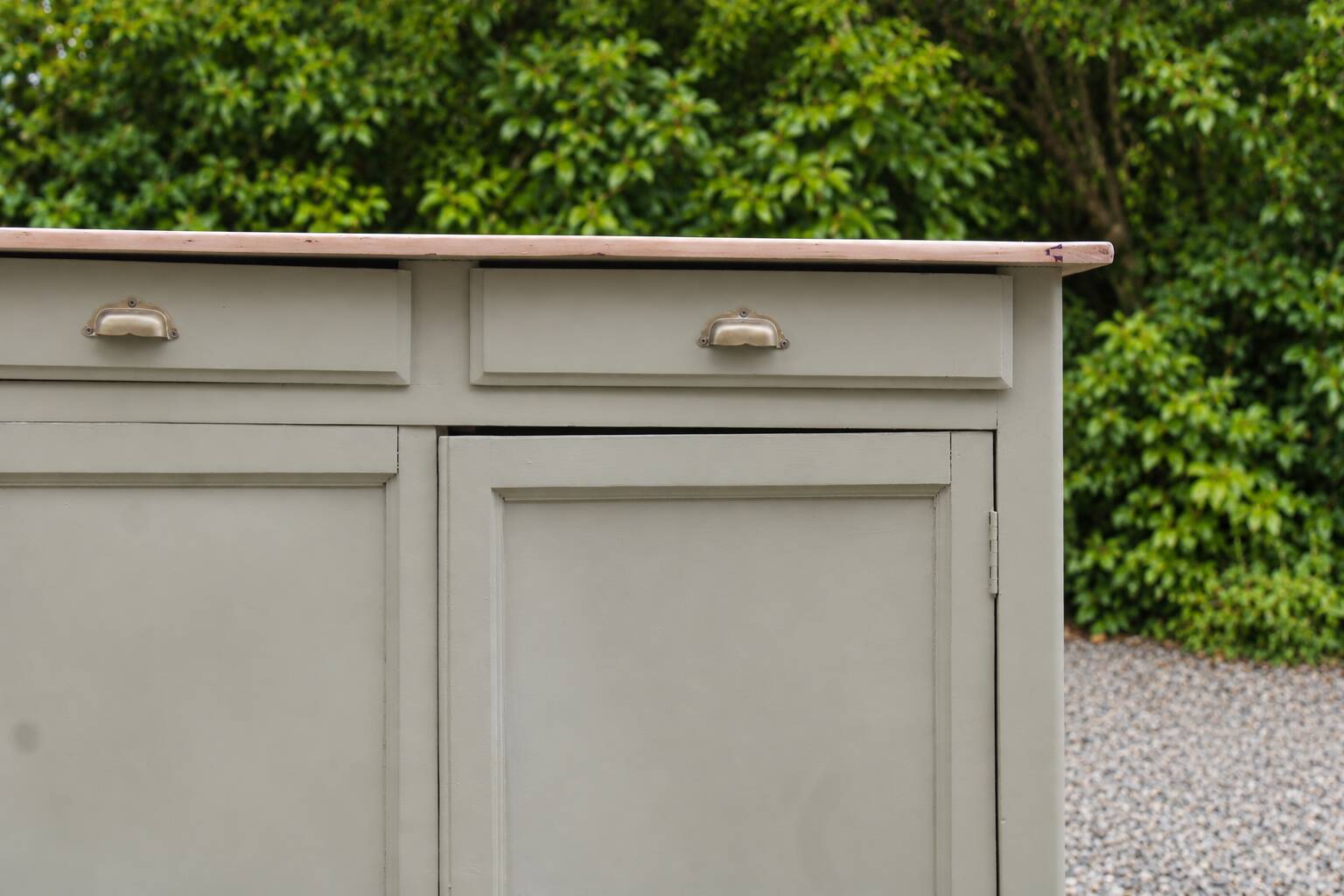 Renovated old Parisian buffet – Clay Green Envie & wooden top – 99 cm