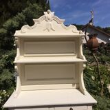 Splendid buffet cauldging completely given to the taste of the vintage day