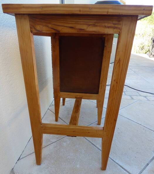 Bureau 3 tiroirs en bois et toile de lin –Totalement restauré