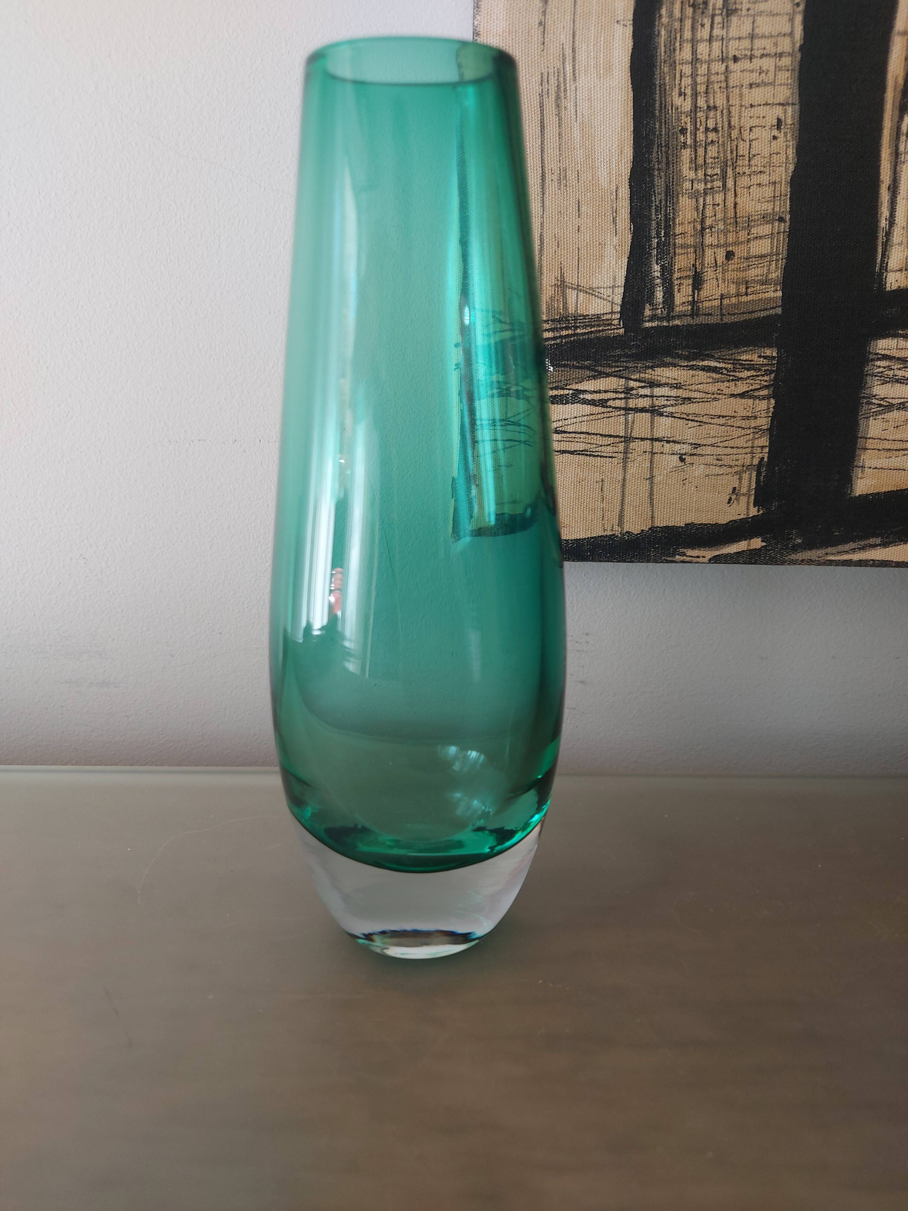 Glass vase