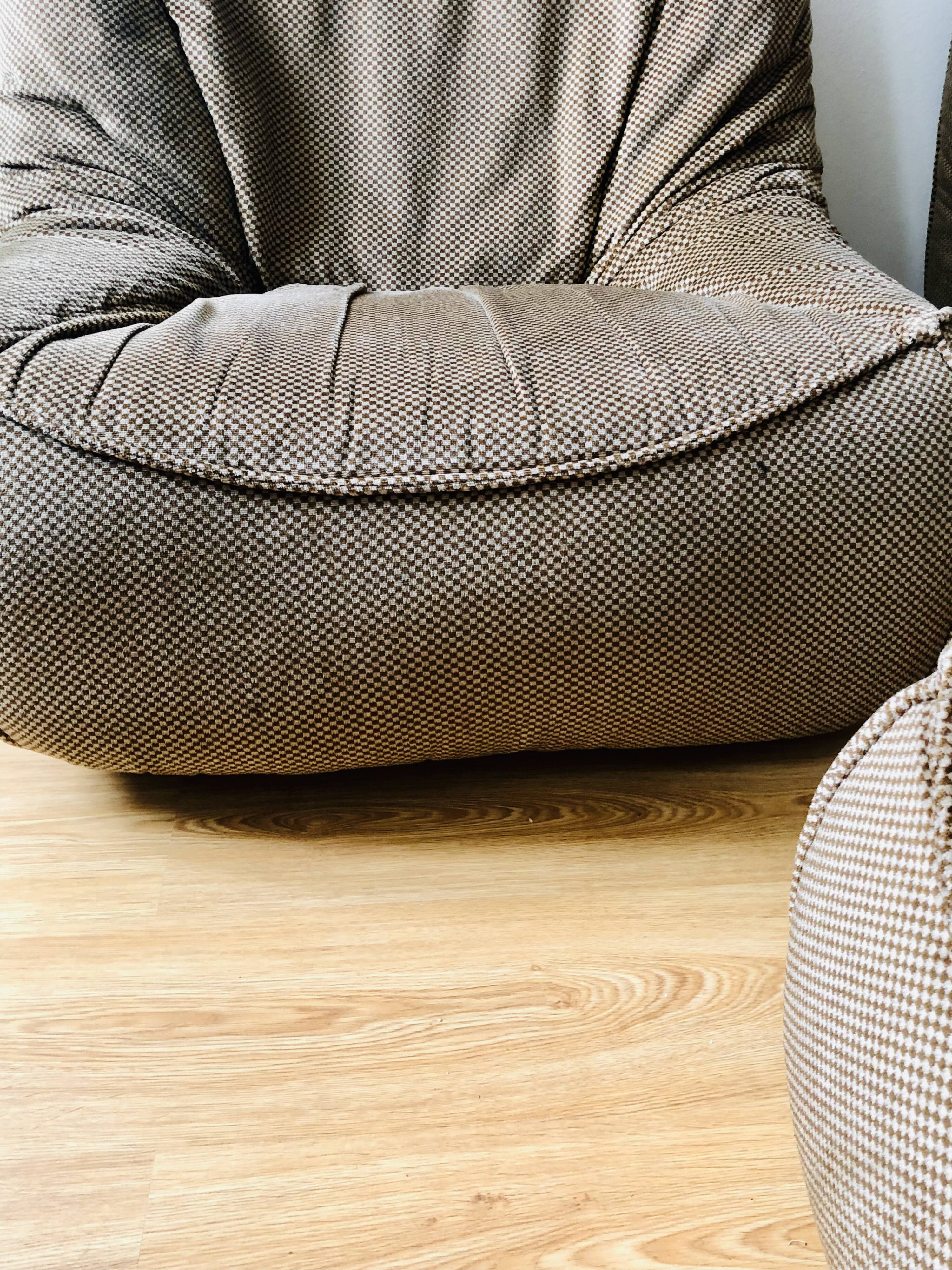 Atelier Dunlopillo vintage 2 drivers and 1 pouf
