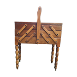 Wooden accordion worker