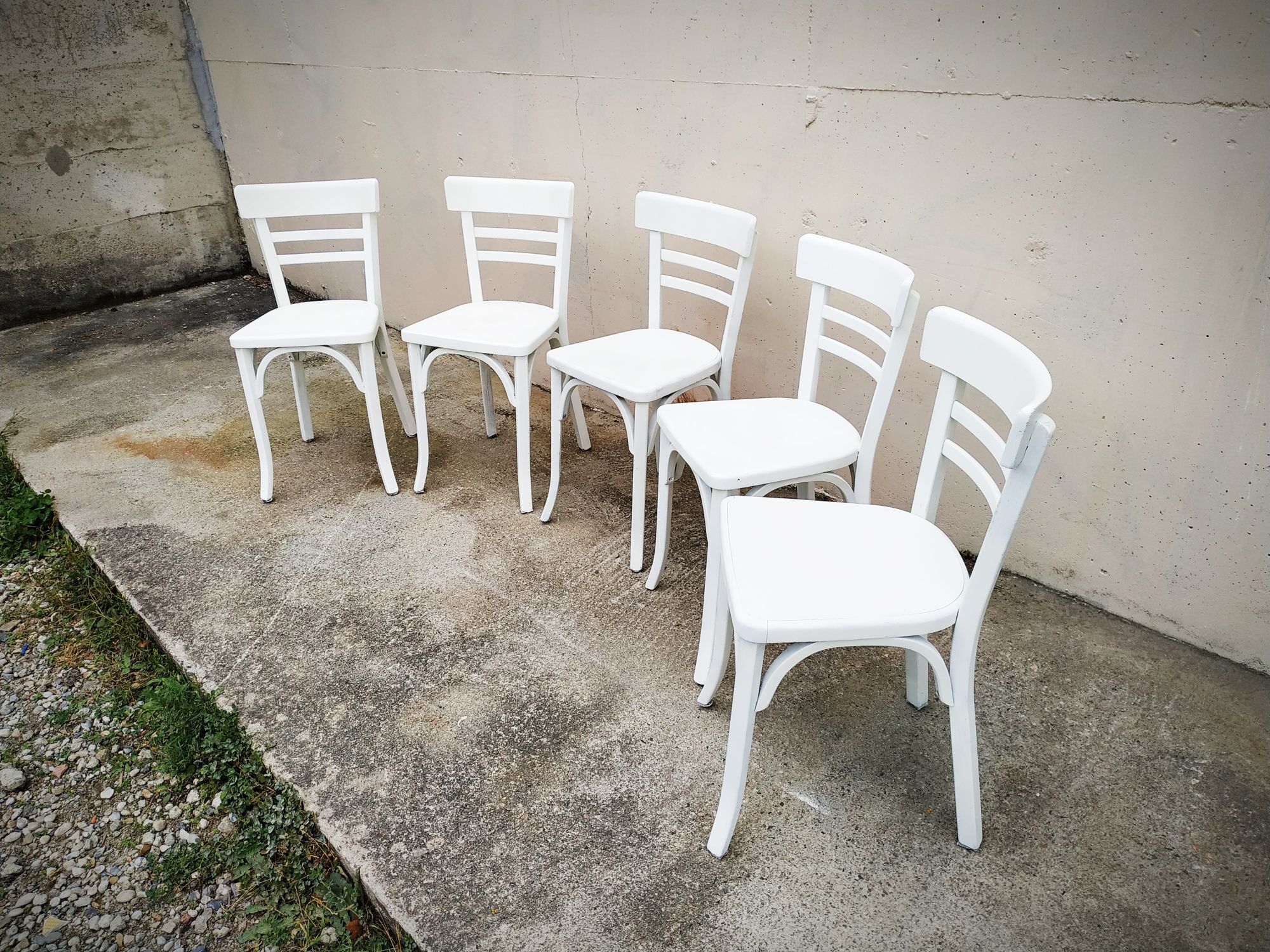 Series of 5 Baumann bistro chairs