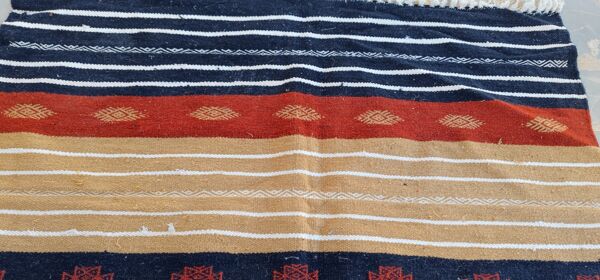 Tapis kilim berbère multicolores