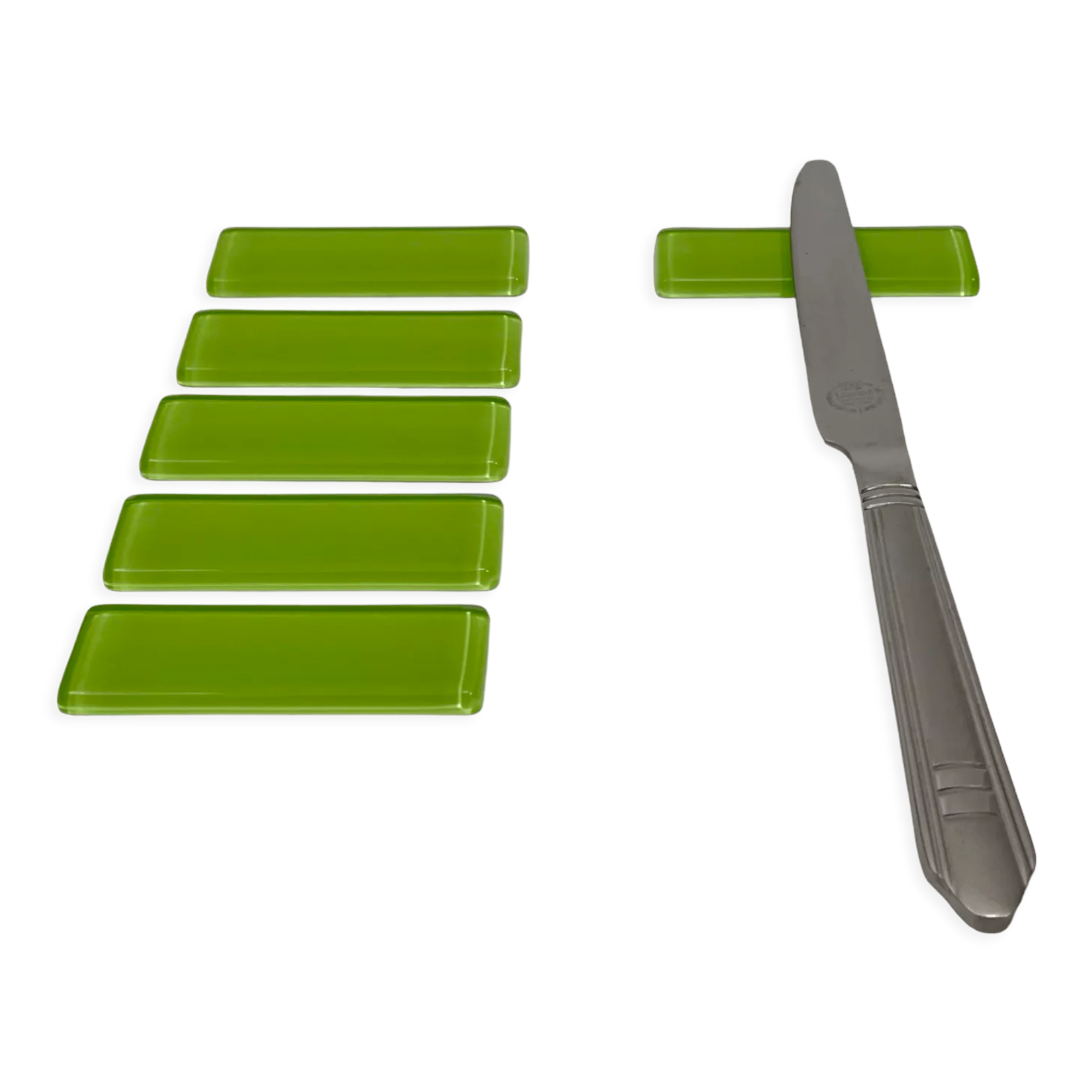 Knife holder, tableware, wand rest