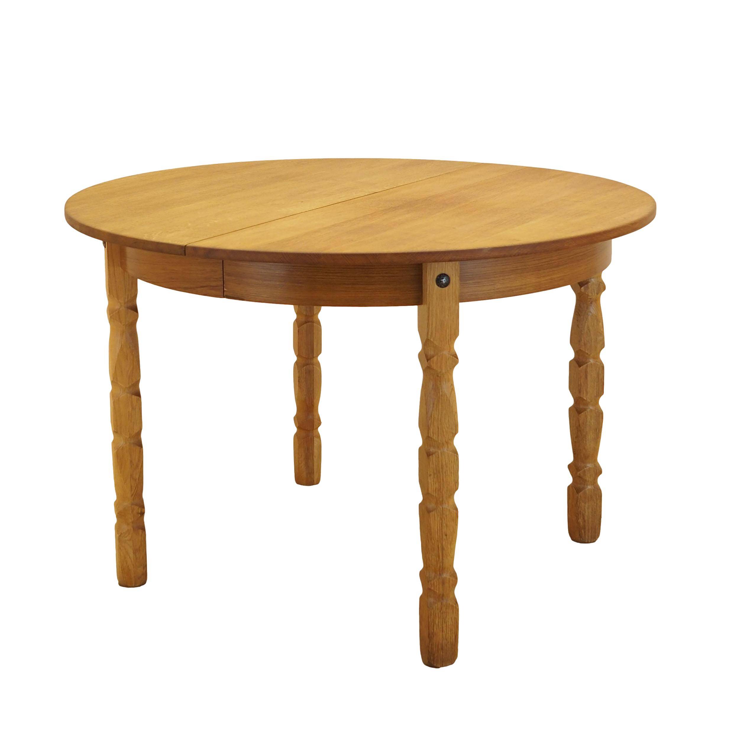 Round oak table, Danish design, 1960s, designer: Henning Kjærnulf