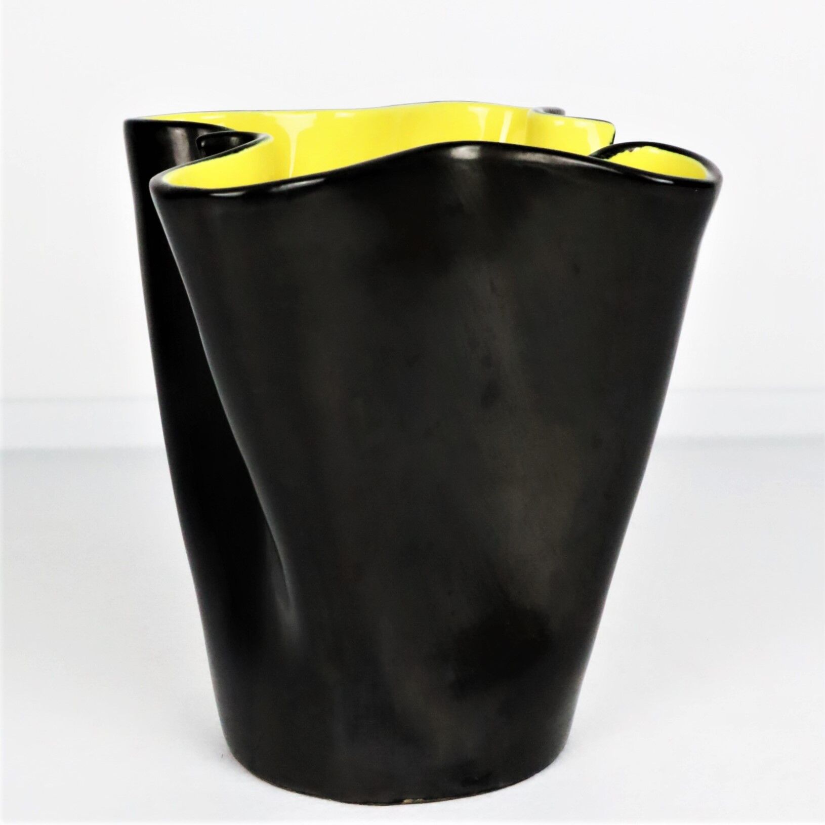 Vase mouchoir Vallauris 1950