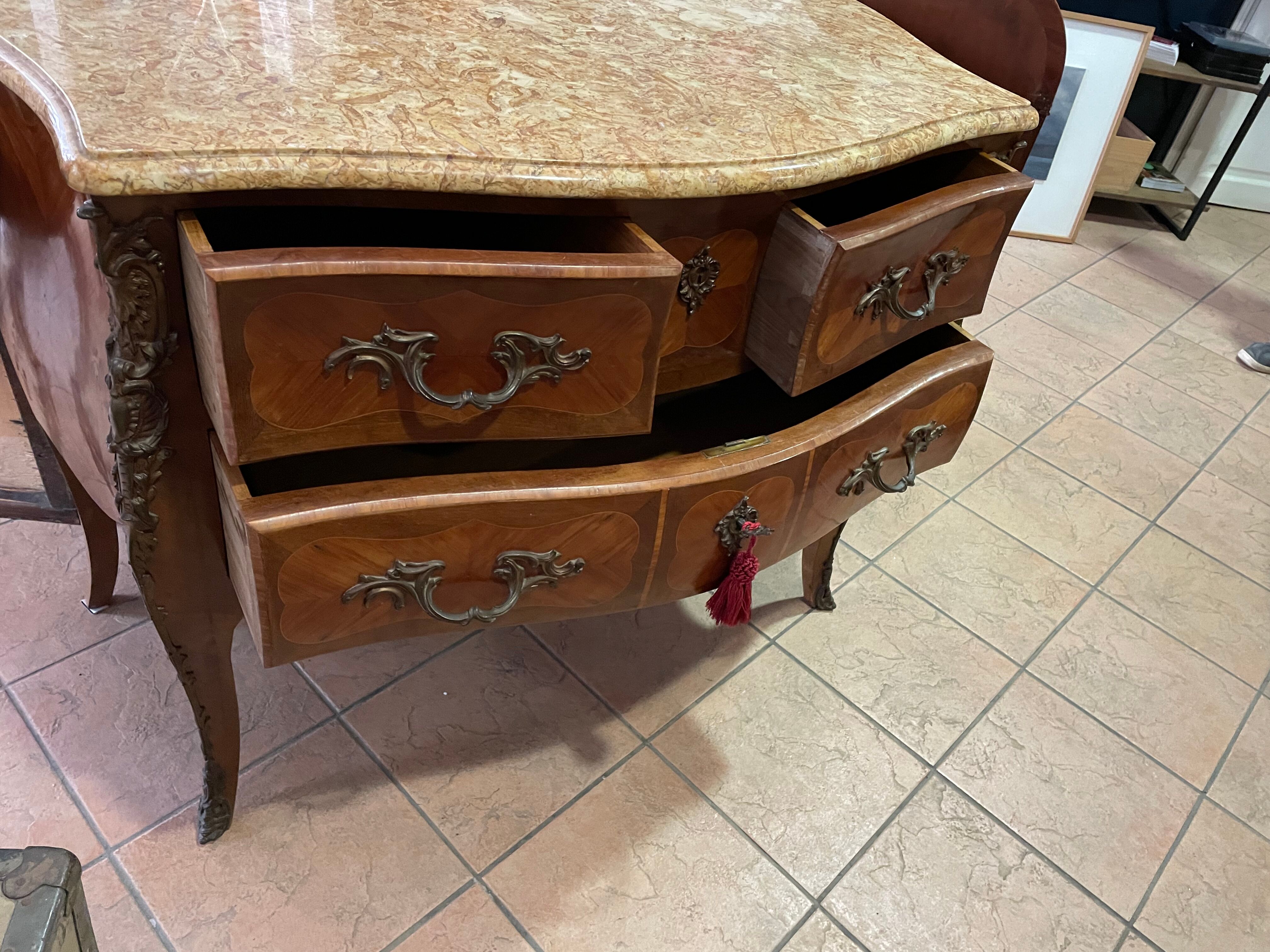 Commode Louis XVI marquetry
