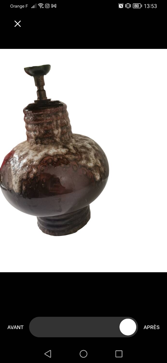 Fat lava table lamp