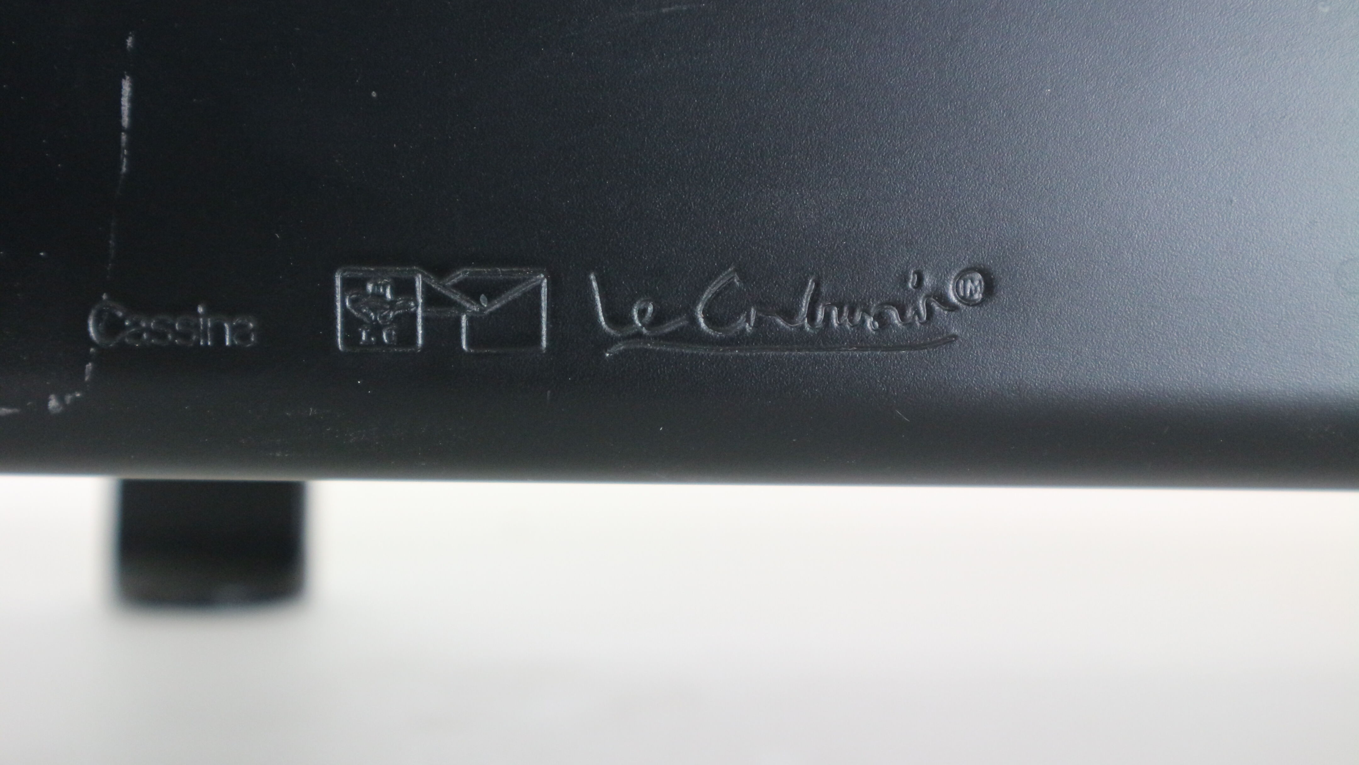 Chair long "LC4" Le Corbusier, Cassina Edition, Ponyskin.