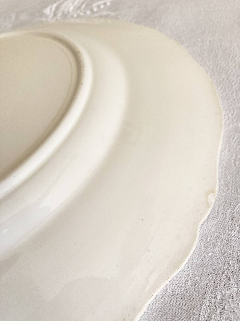 Sarreguemines dish, Chinese scene motif