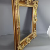 Large frame Louis XV style wood and gilded stucco patinated 78x69 cm, leaf: 55.5x46.5 cm